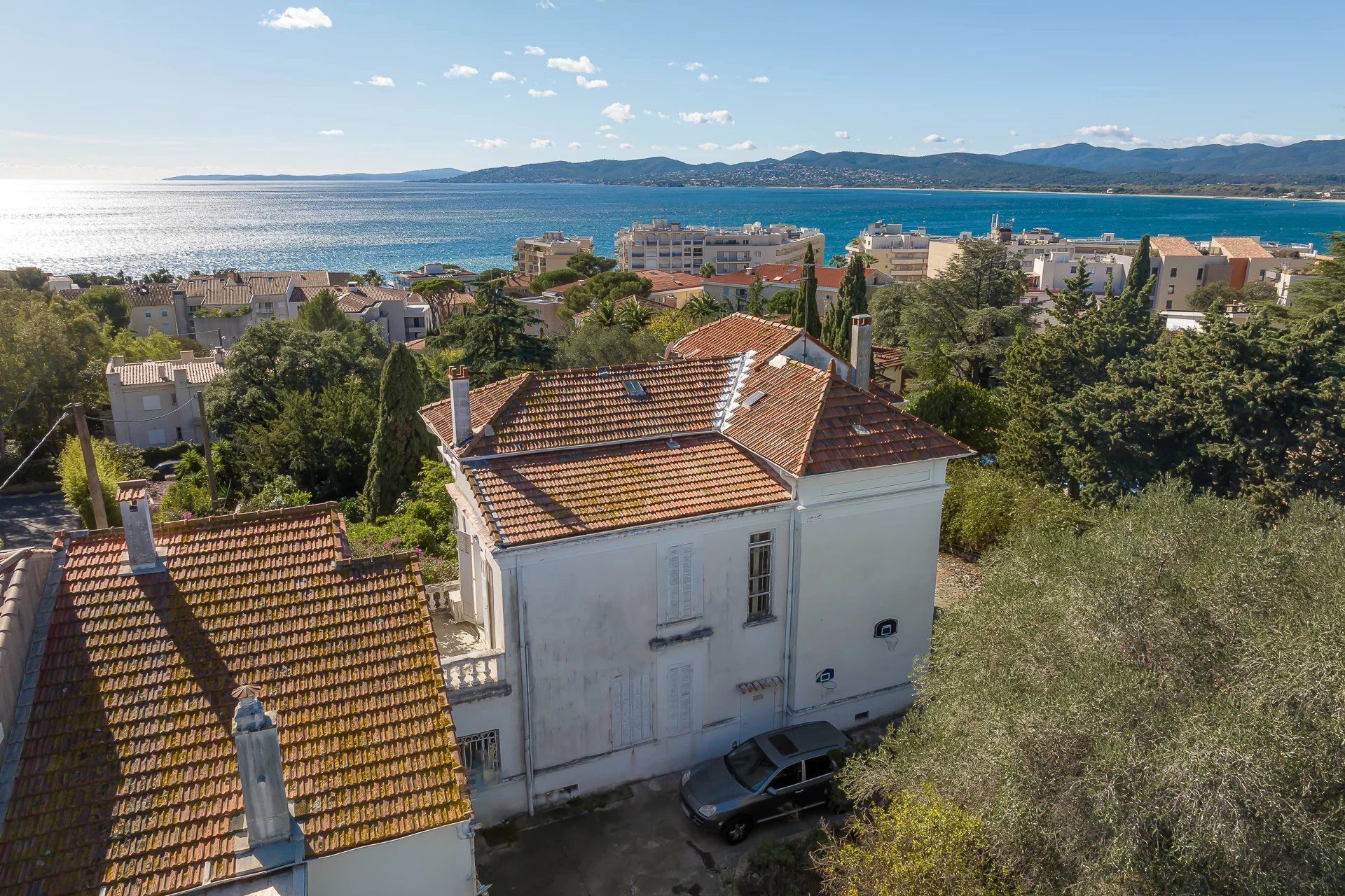 House in Saint-Raphaël, Provence-Alpes-Côte d'Azur 12353434