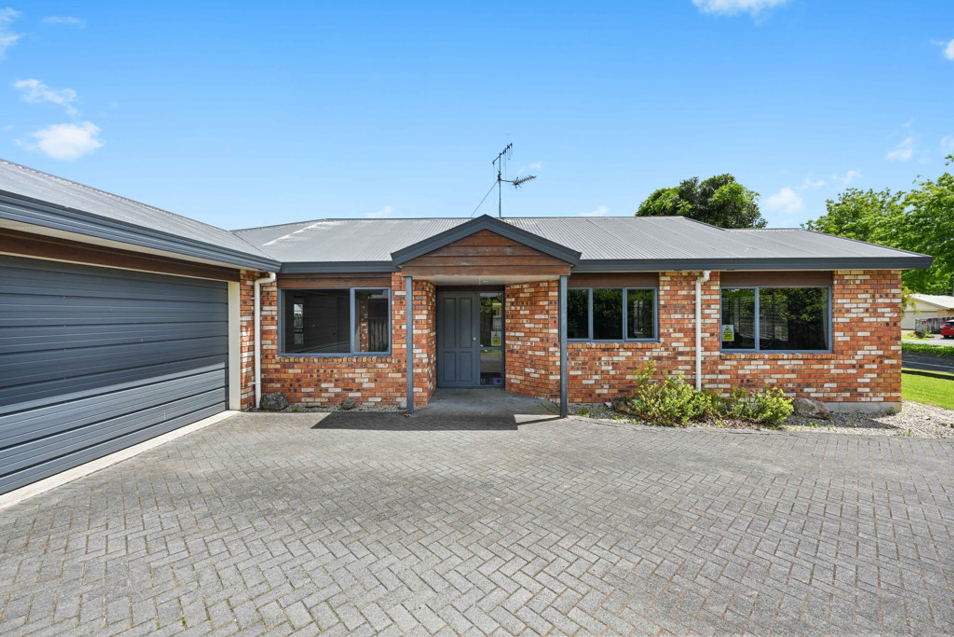 Condominium in Hamilton, Waikato 12353720