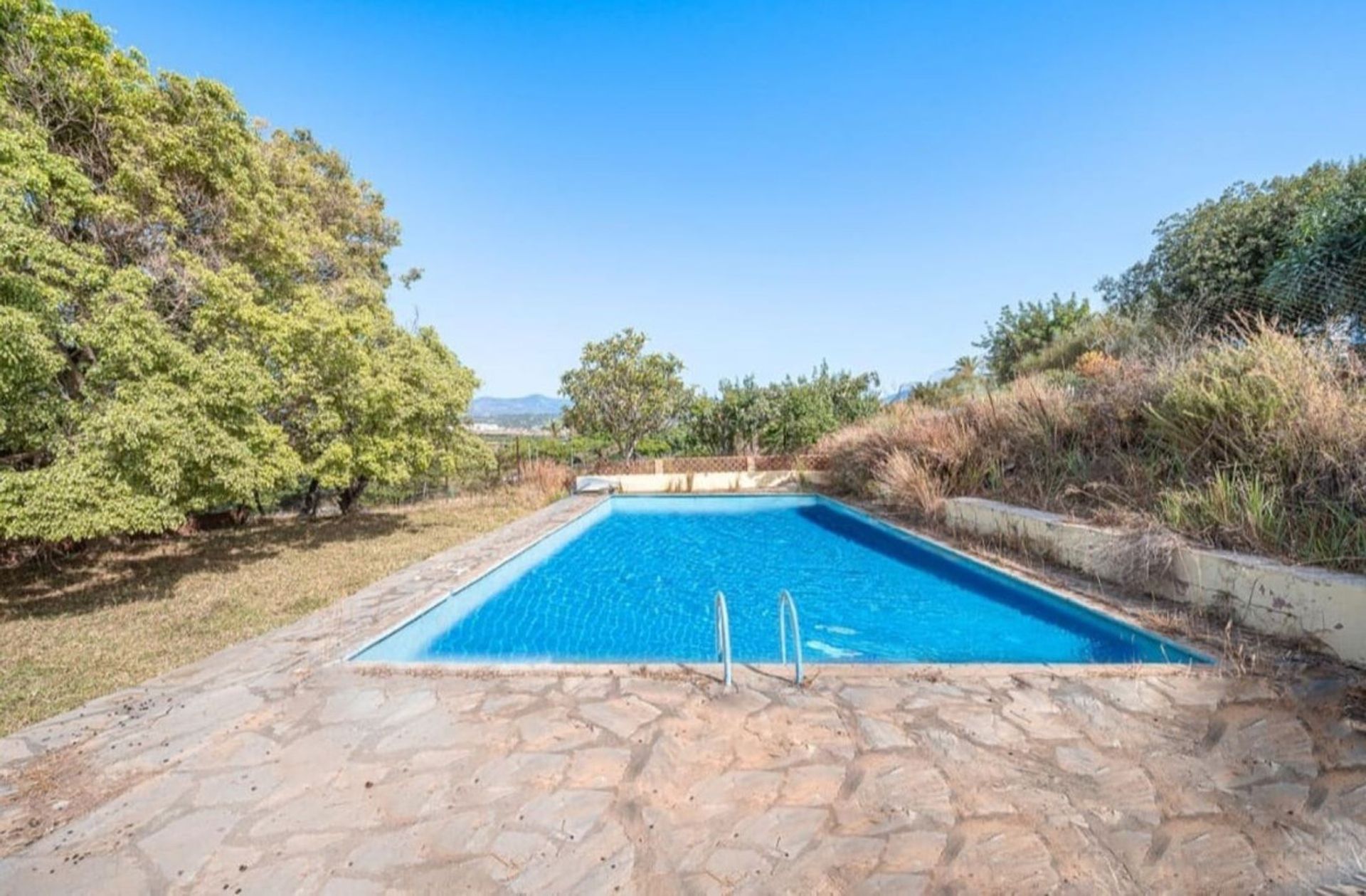 Land in Benahavis, Andalusia 12353736