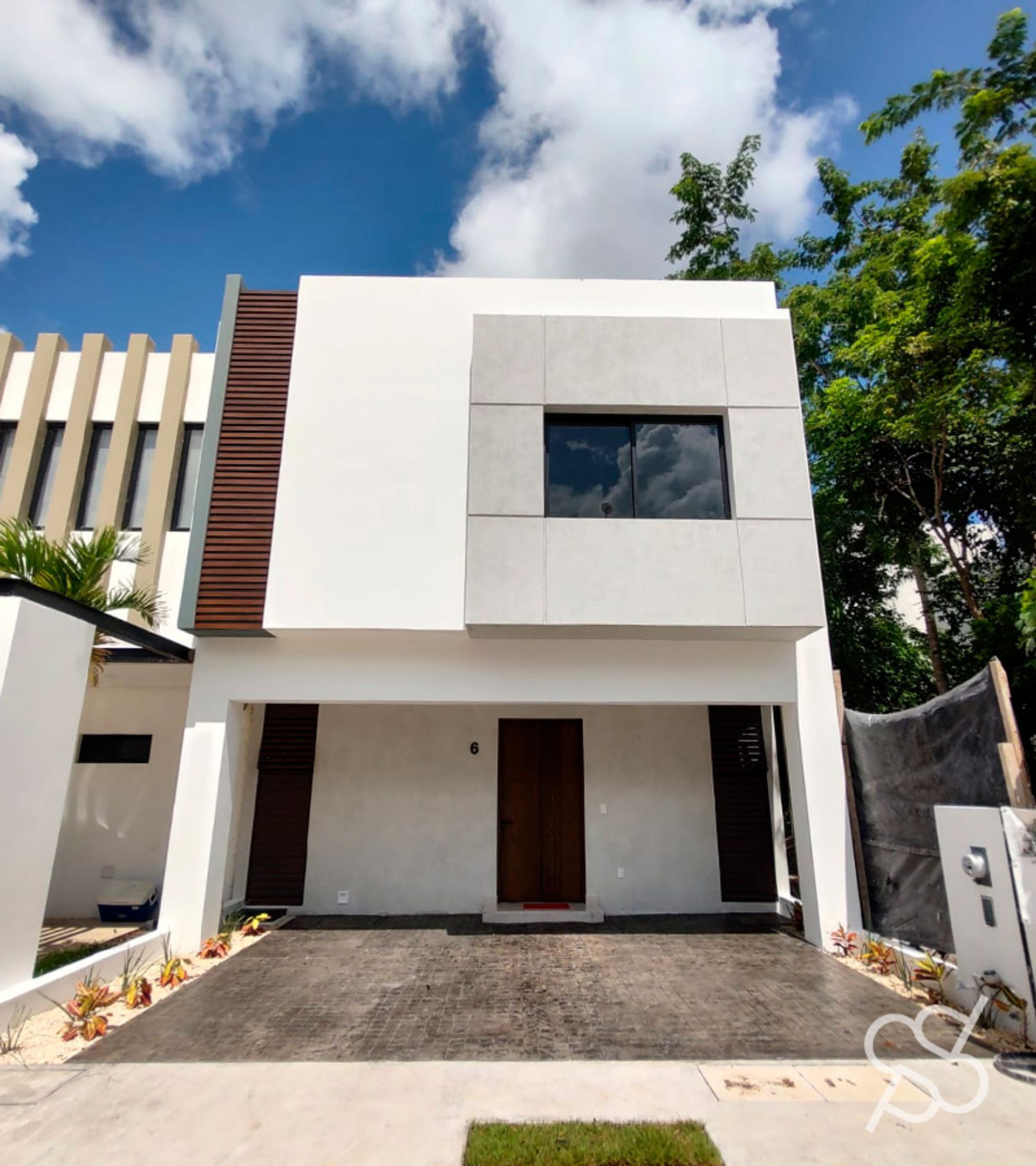 House in Cancun, Quintana Roo 12355808