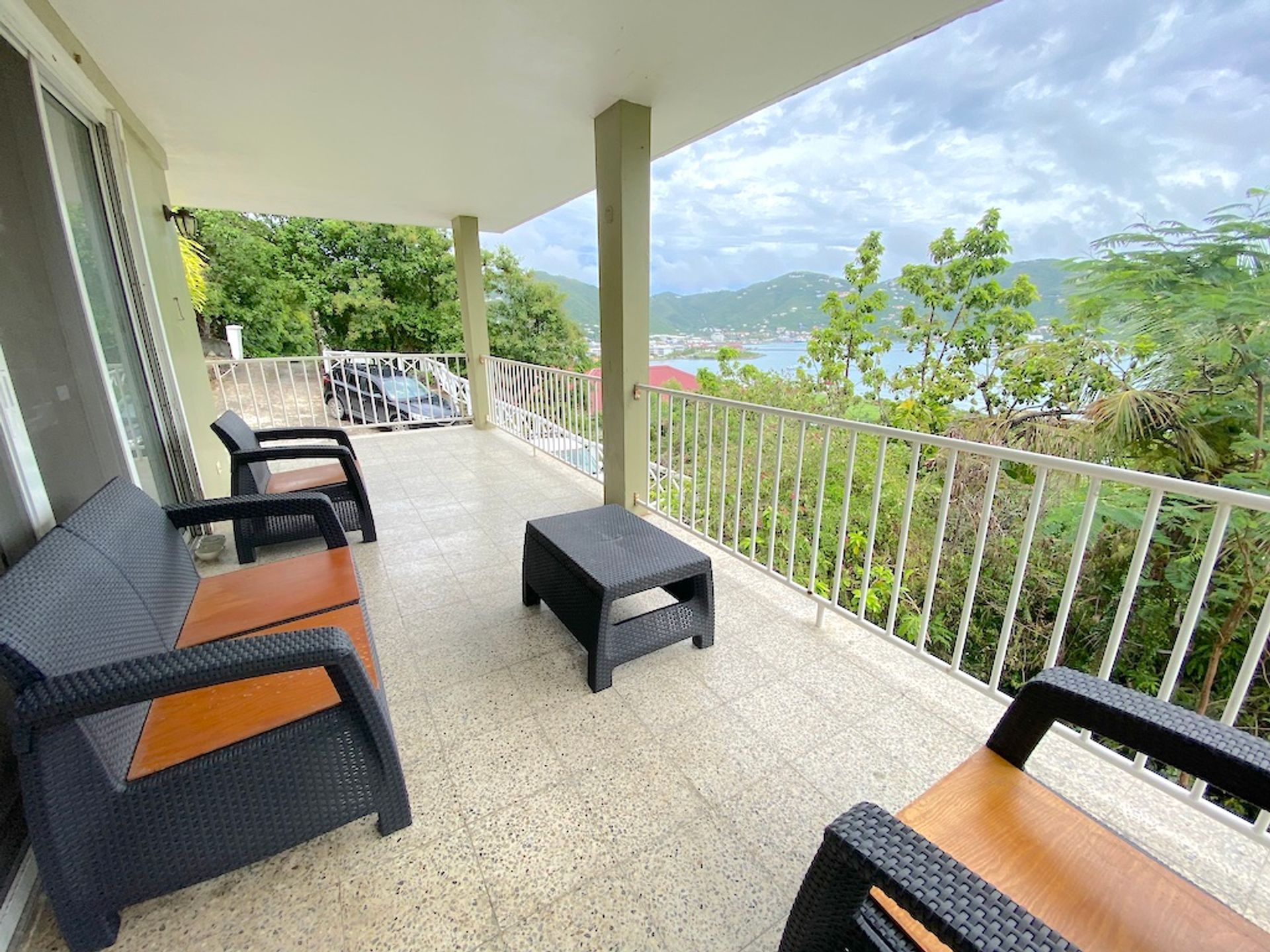 Hus i Road Town, Tortola 12356135