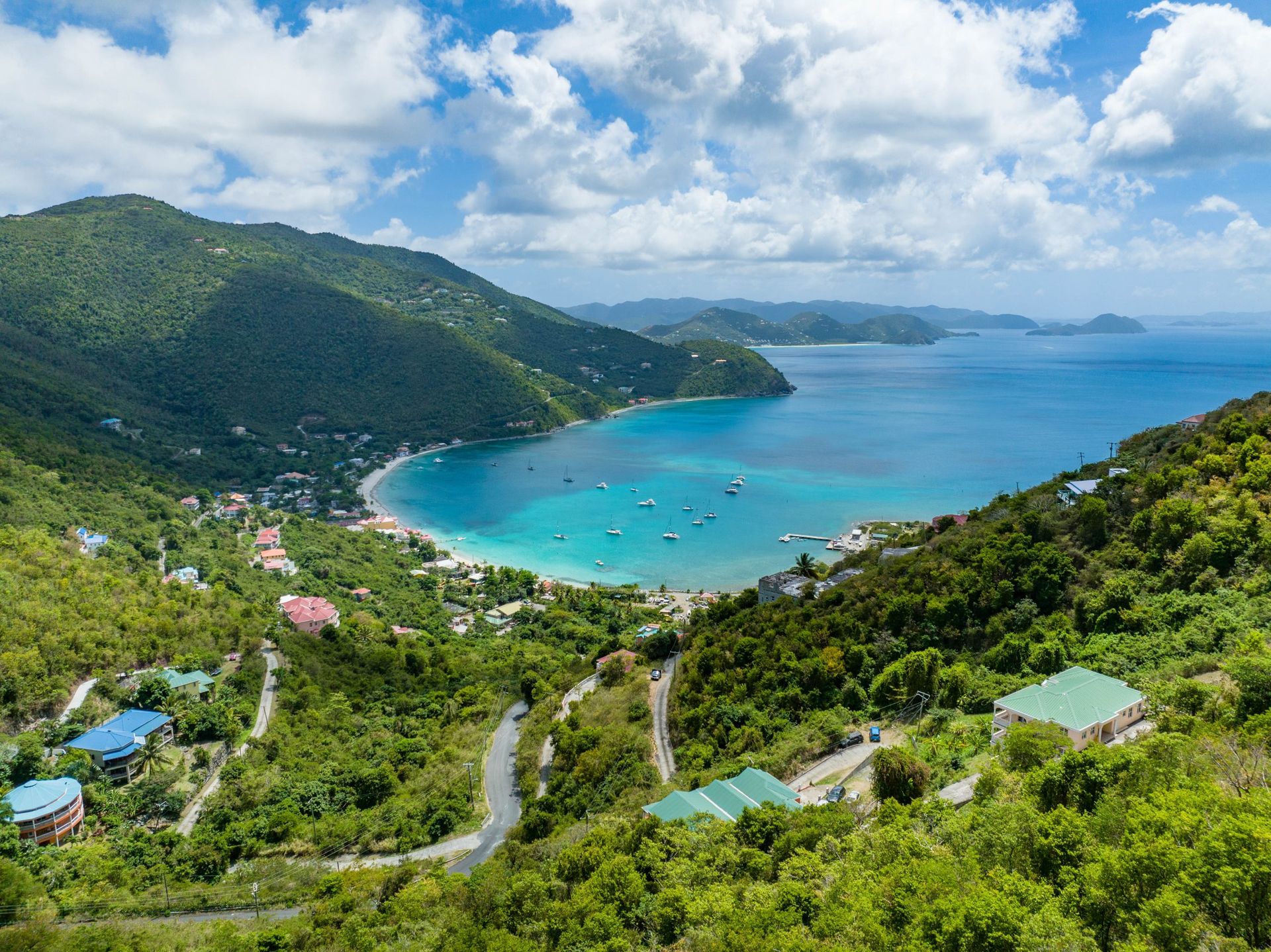 Tierra en bahía de coral, Islas Virgenes 12356157