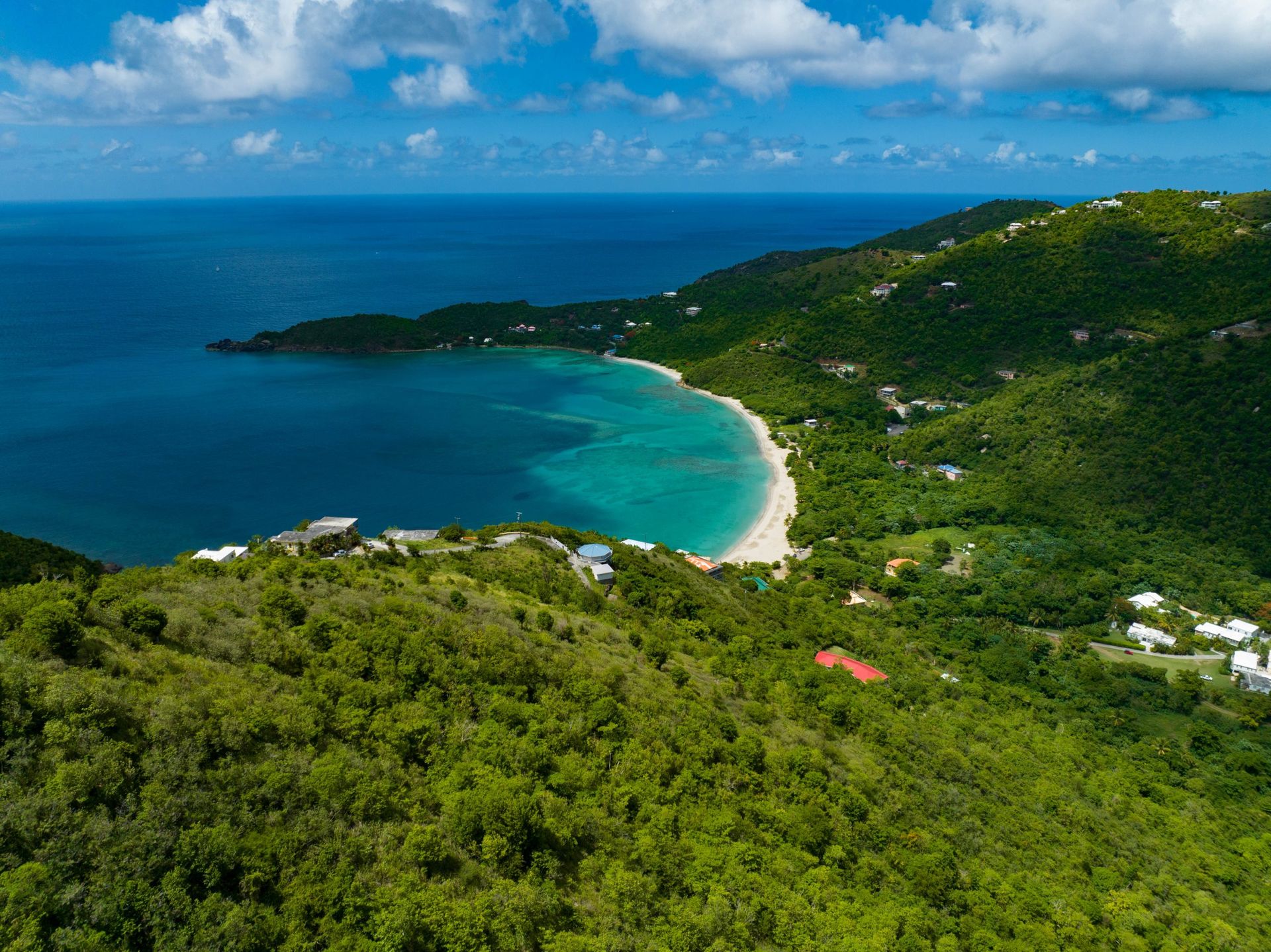 Tierra en bahía de coral, Islas Virgenes 12356163