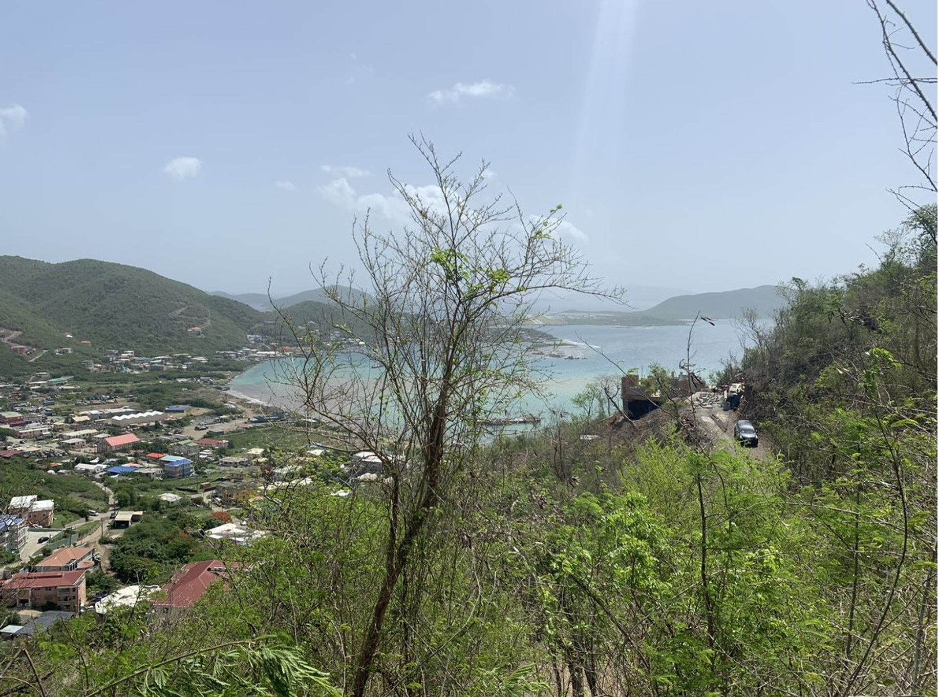 Tierra en bahía de coral, Islas Virgenes 12356165