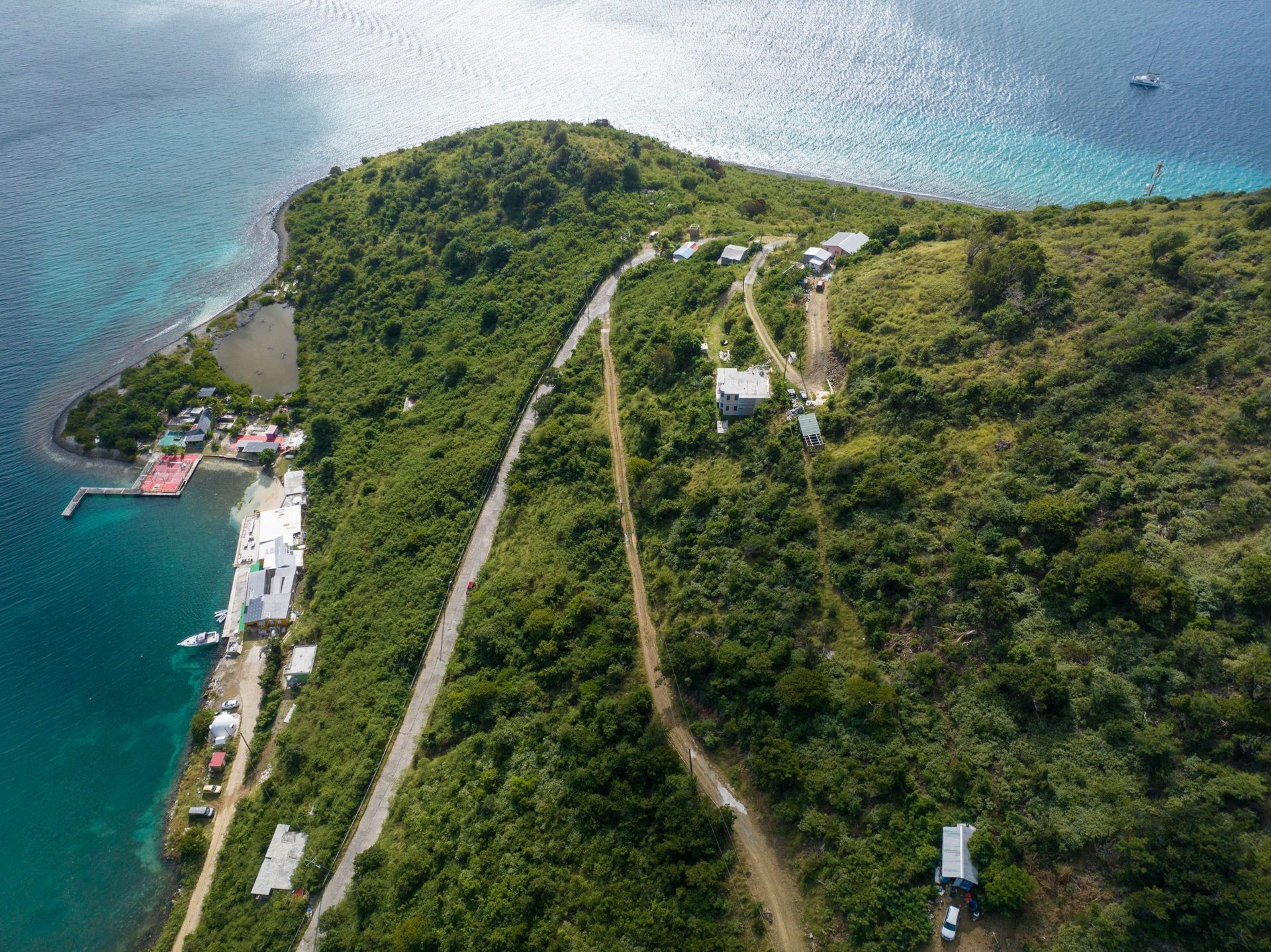 Tierra en bahía de coral, Islas Virgenes 12356170