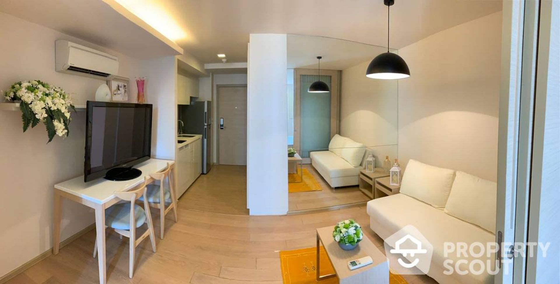 Condominium in Watthana, Krung Thep Maha Nakhon 12357078