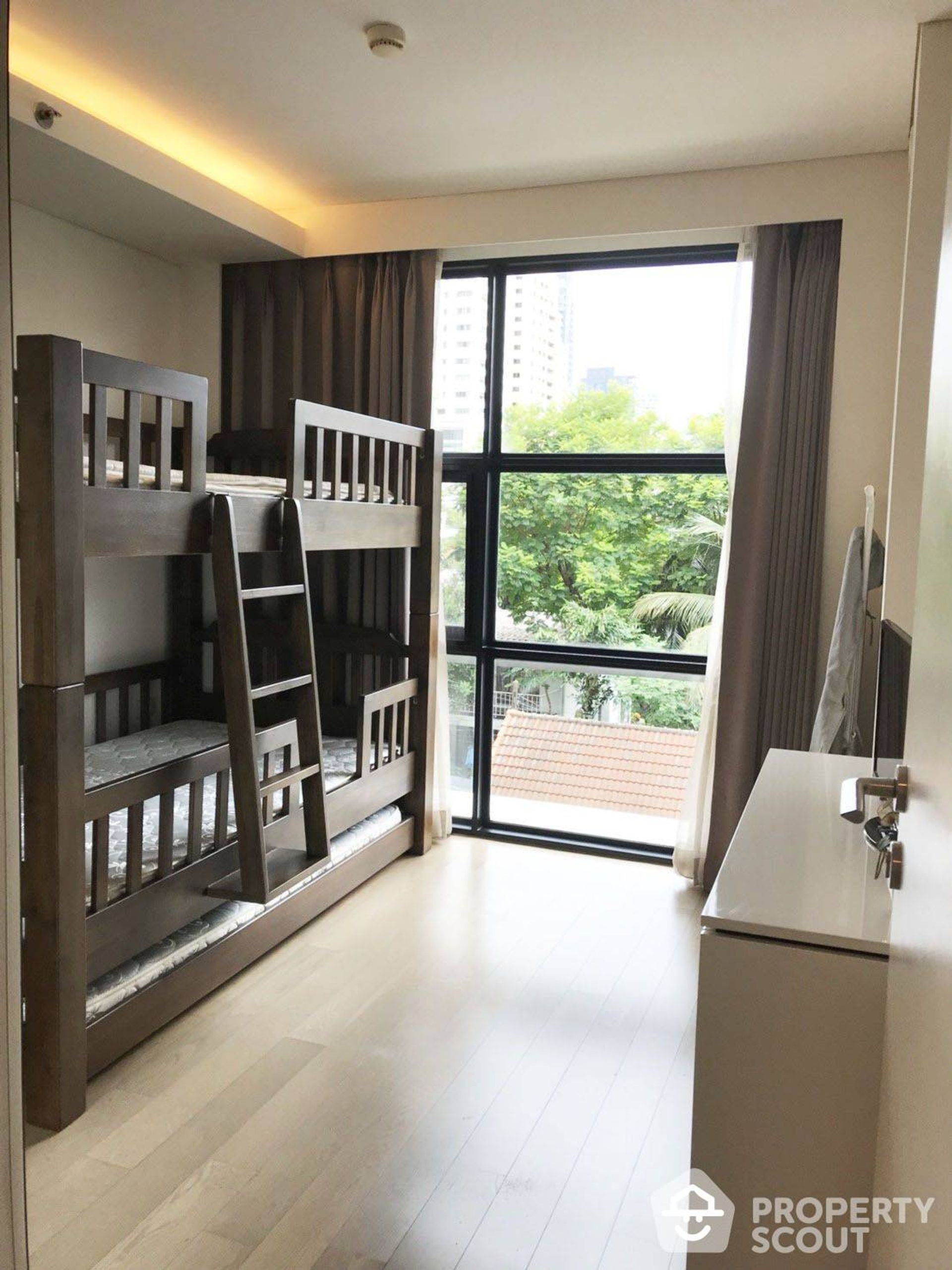 Condominium in , Krung Thep Maha Nakhon 12358394