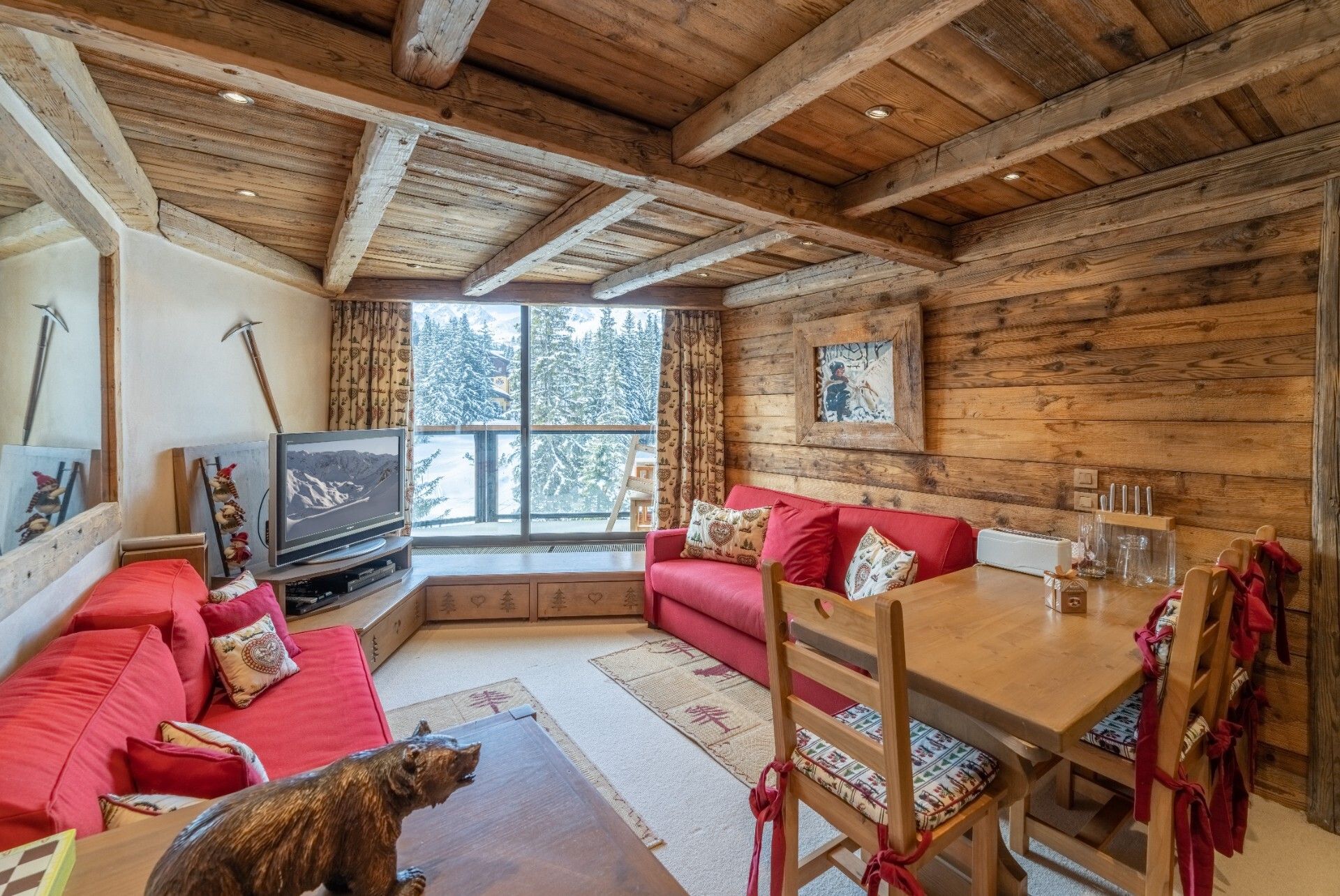 Condominium in Courchevel, Auvergne-Rhône-Alpes 12359153