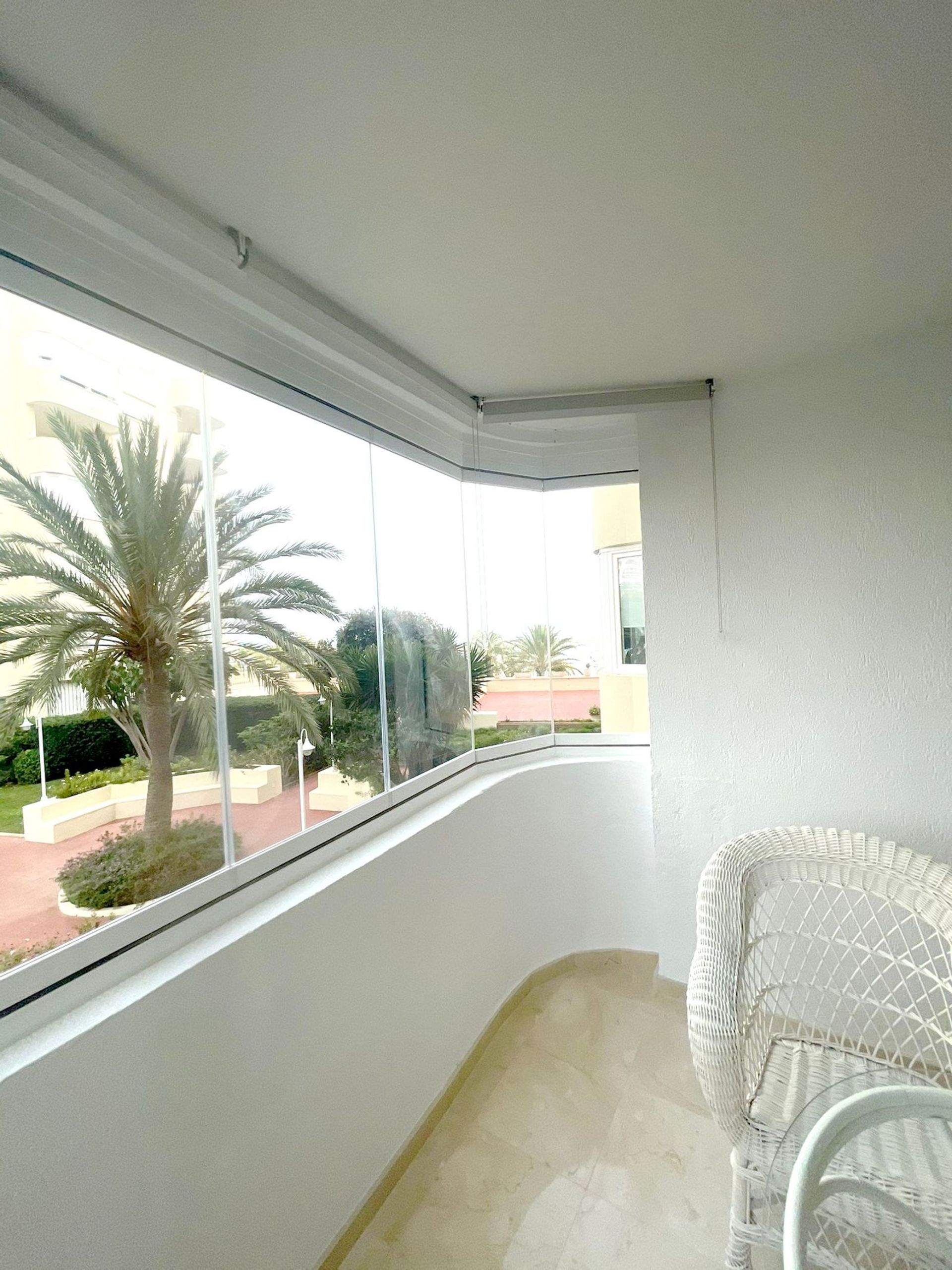 Condominium in Estepona, Andalusië 12359245