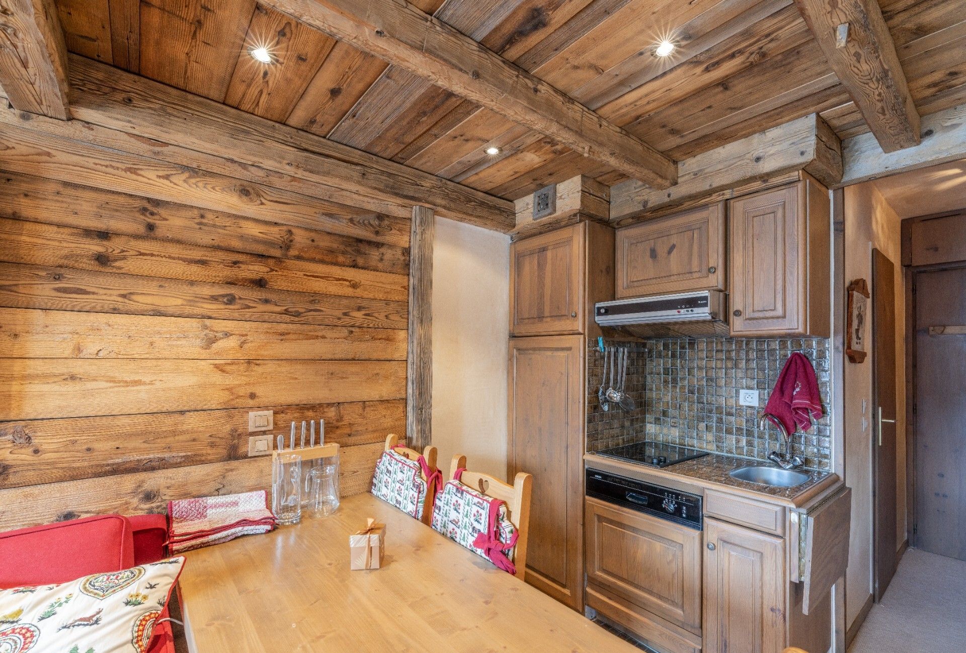 Condominio nel Courchevel, Auvergne-Rhône-Alpes 12360100