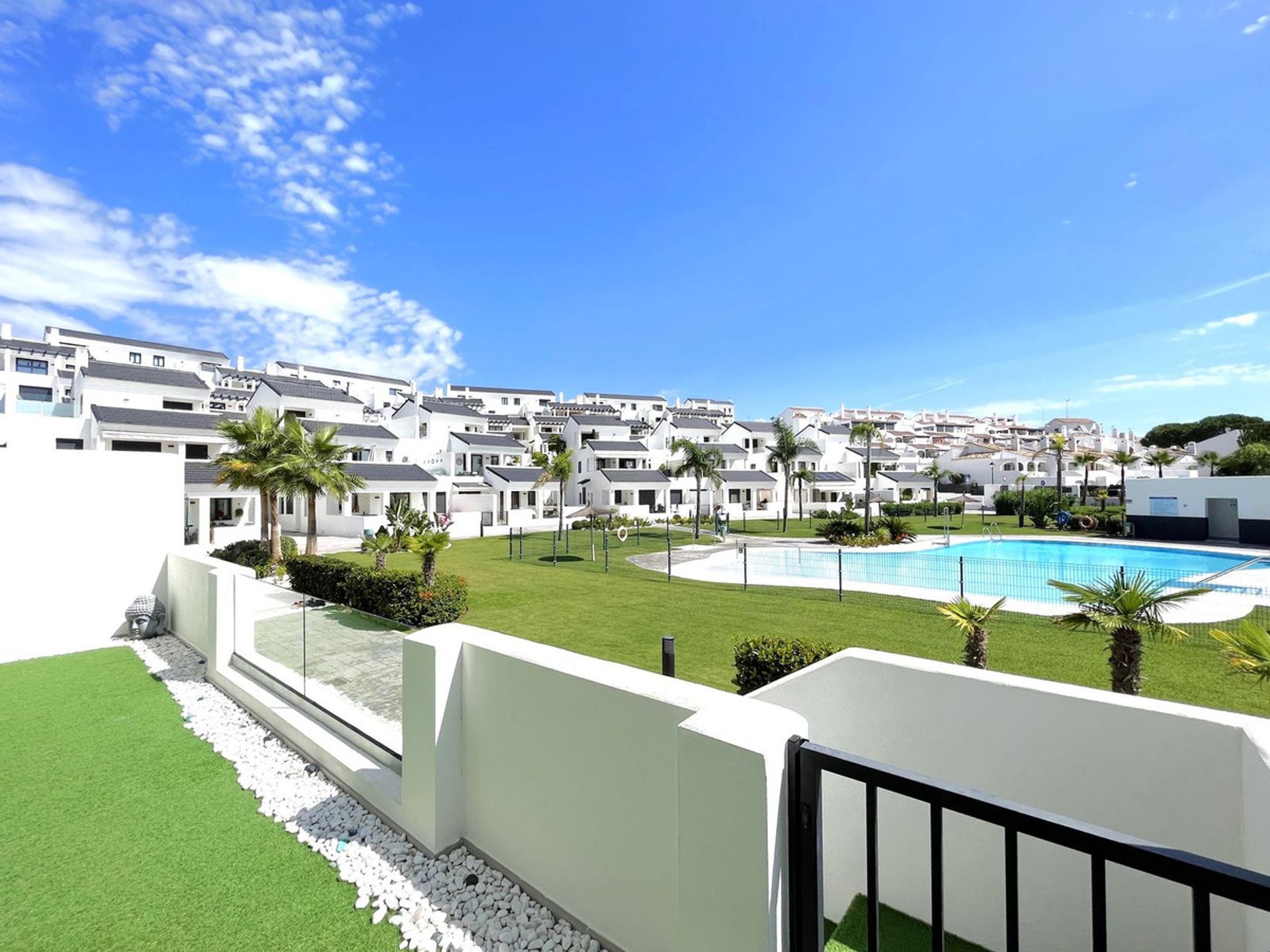 Condominio nel Estepona, Andalusia 12360218