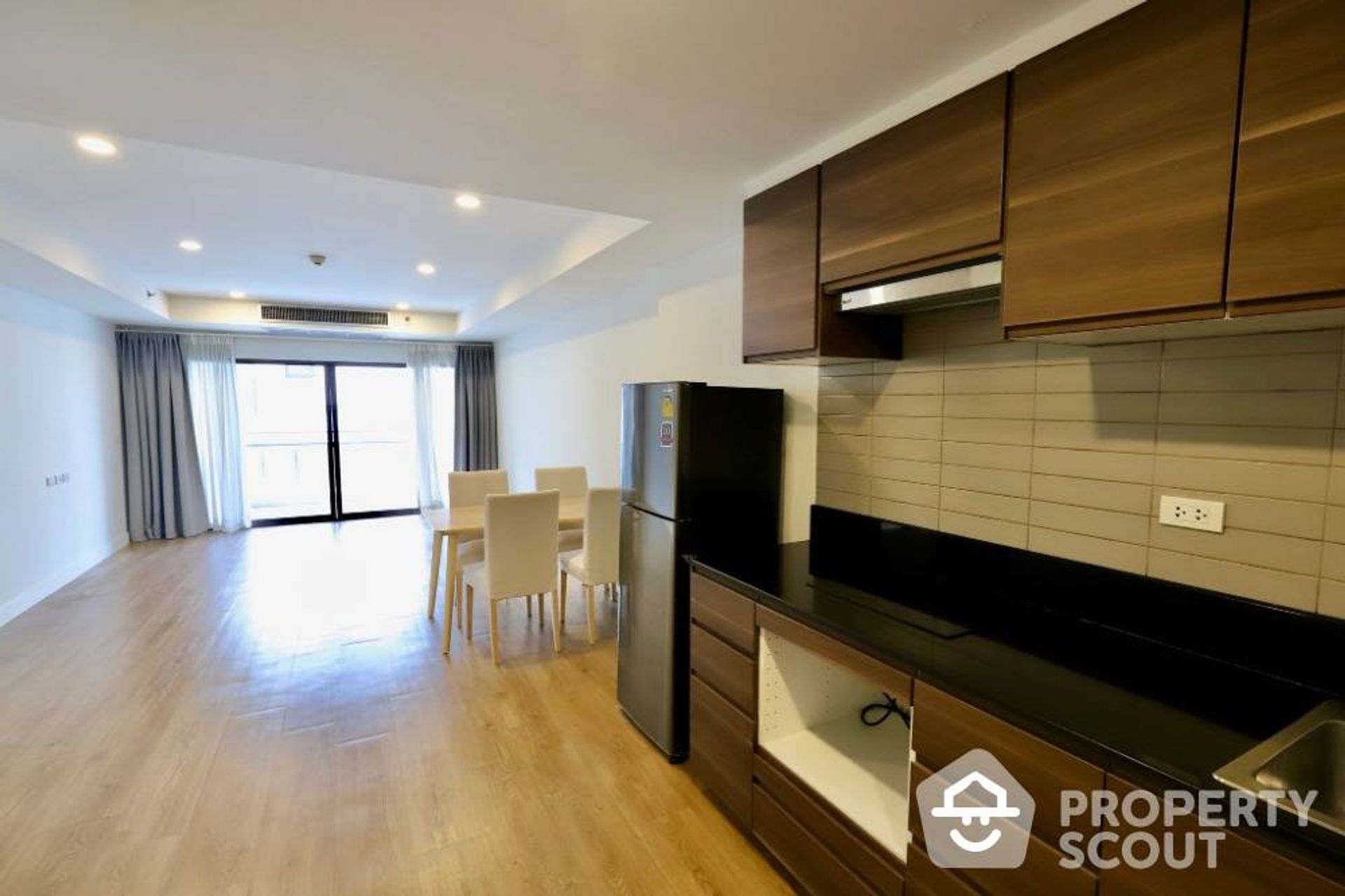 Condominio nel Ban Bang Krabueang, Samut Prakan 12361898