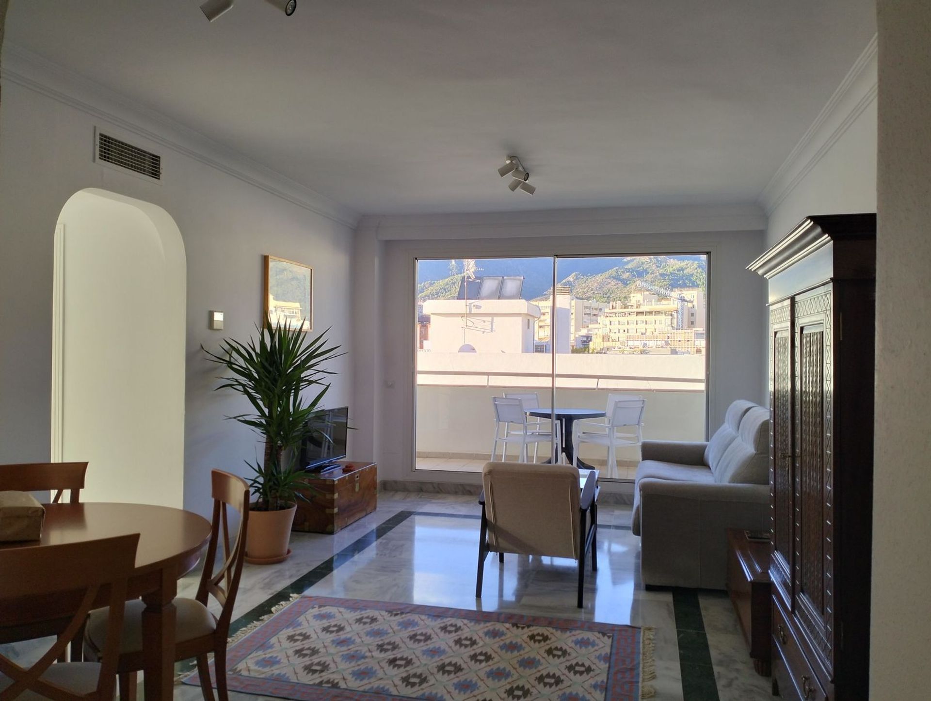 Condominium in Benahavis, Andalusia 12362493