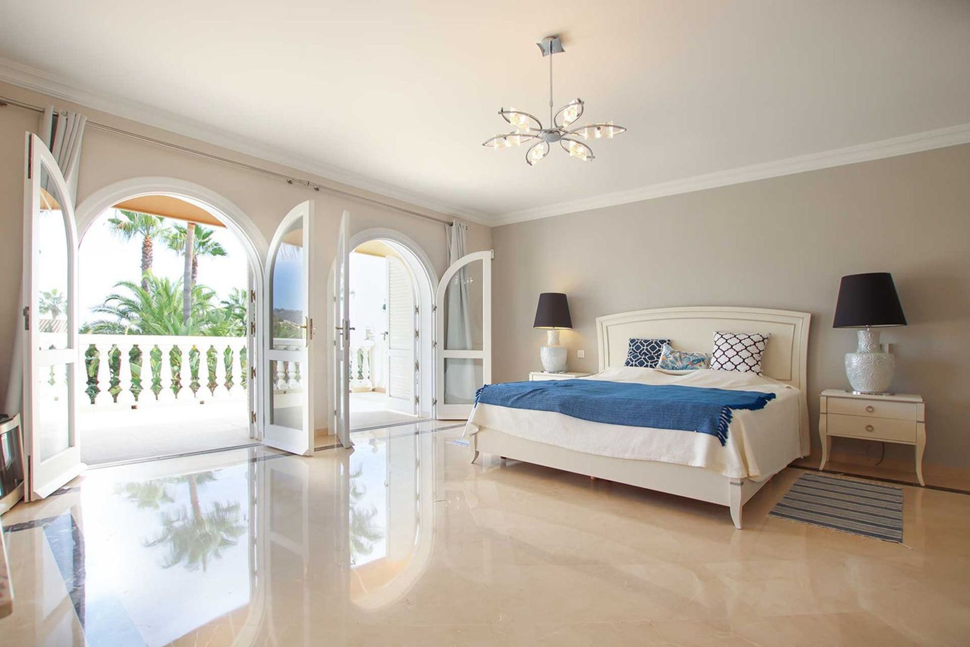 House in Marbella, Andalucía 12362756