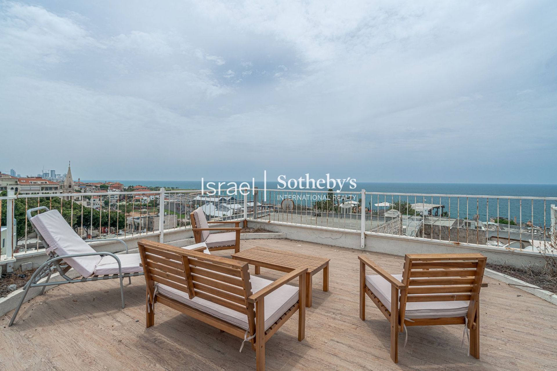 Condominio nel Tel Aviv-Yafo, Mazal Dagim Street 12363580