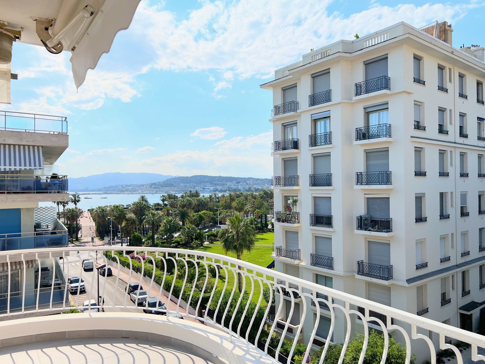 Condominium in Cannes, 6 Avenue Tristan Bernard 12364265