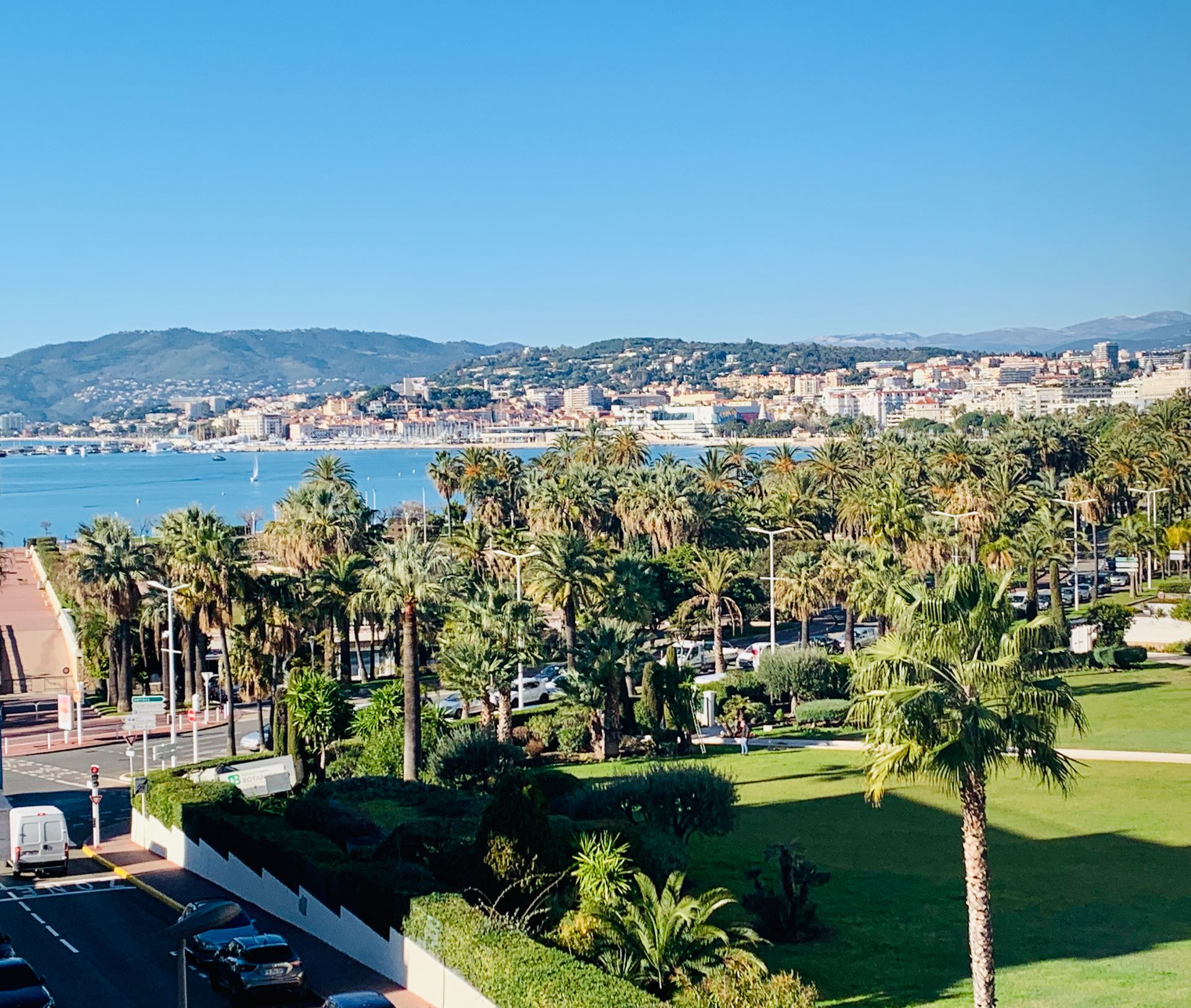 Condominium in Cannes, 6 Avenue Tristan Bernard 12364265