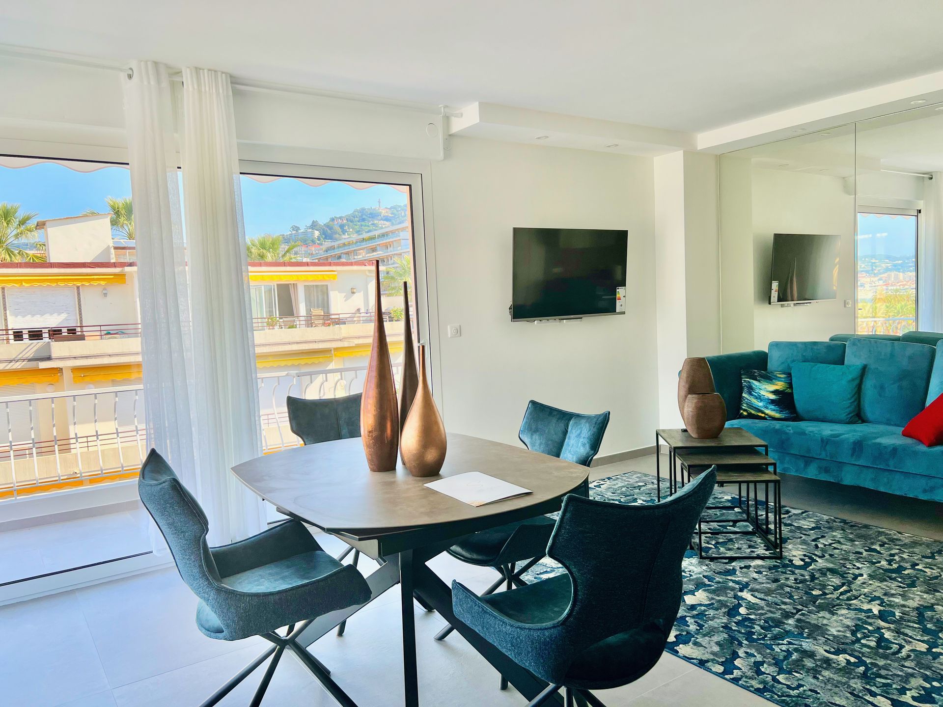 Condominium in Cannes, 6 Avenue Tristan Bernard 12364271