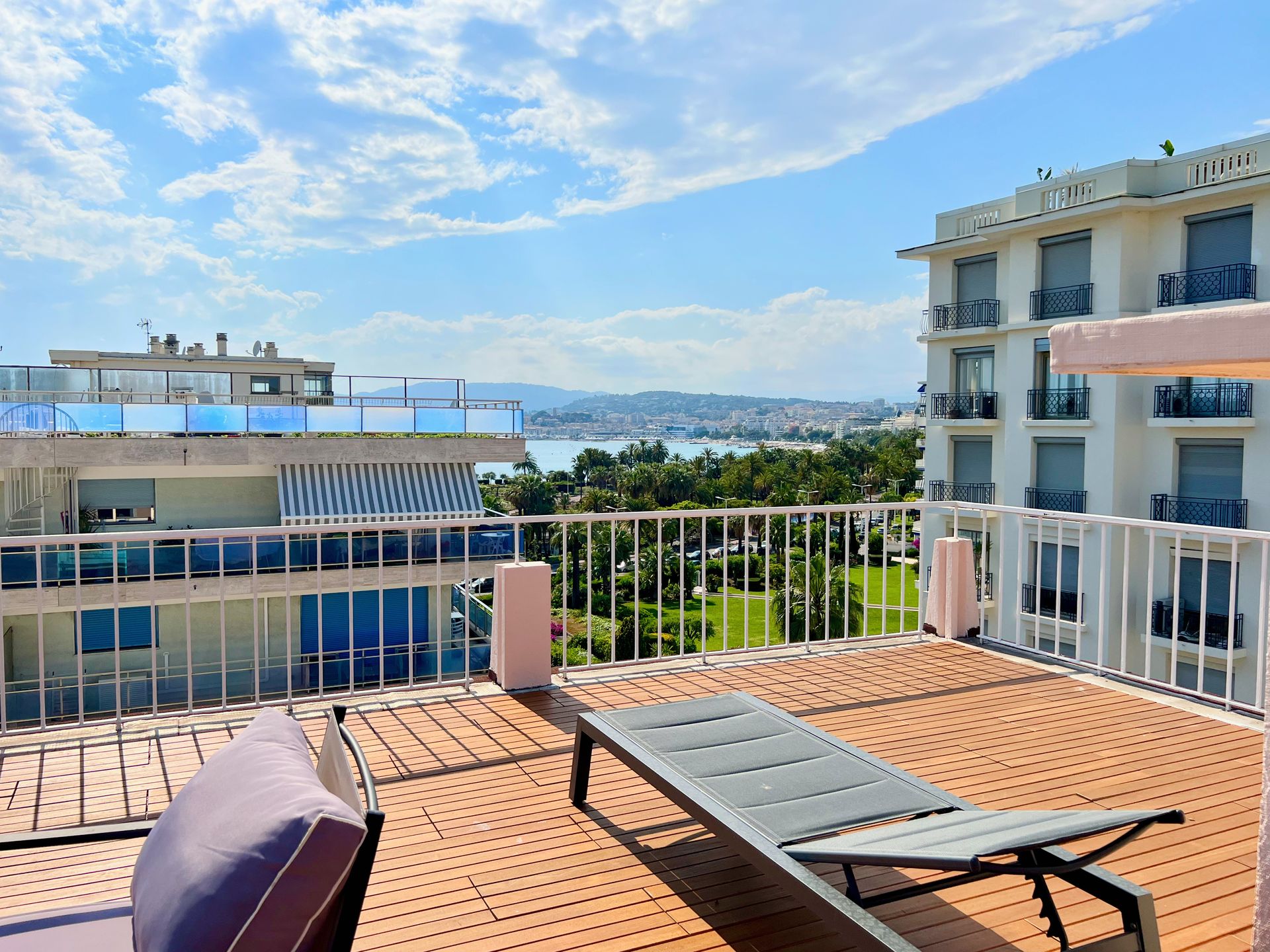 Condominium in Cannes, 6 Avenue Tristan Bernard 12364271