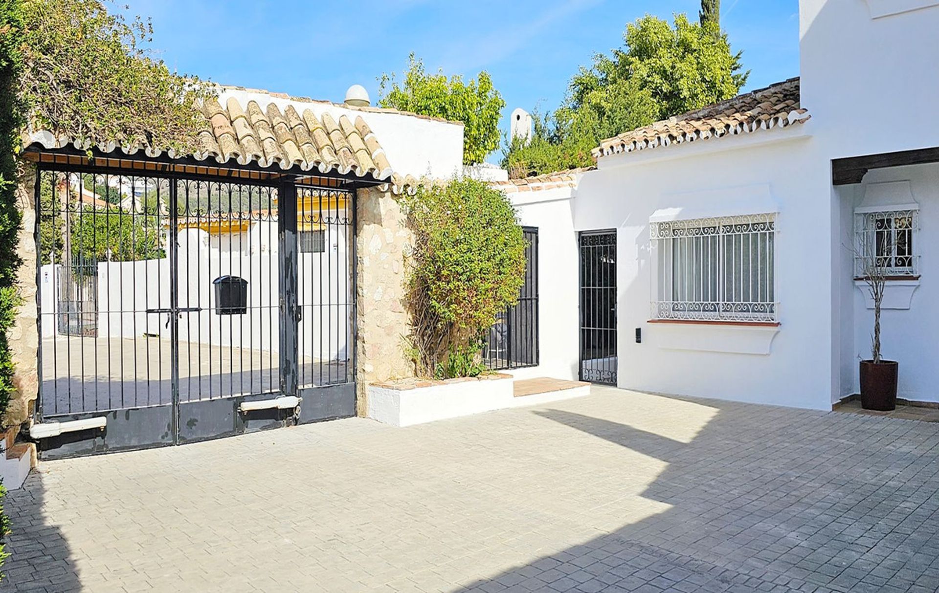 Hus i Torreblanca, Valencian Community 12365584