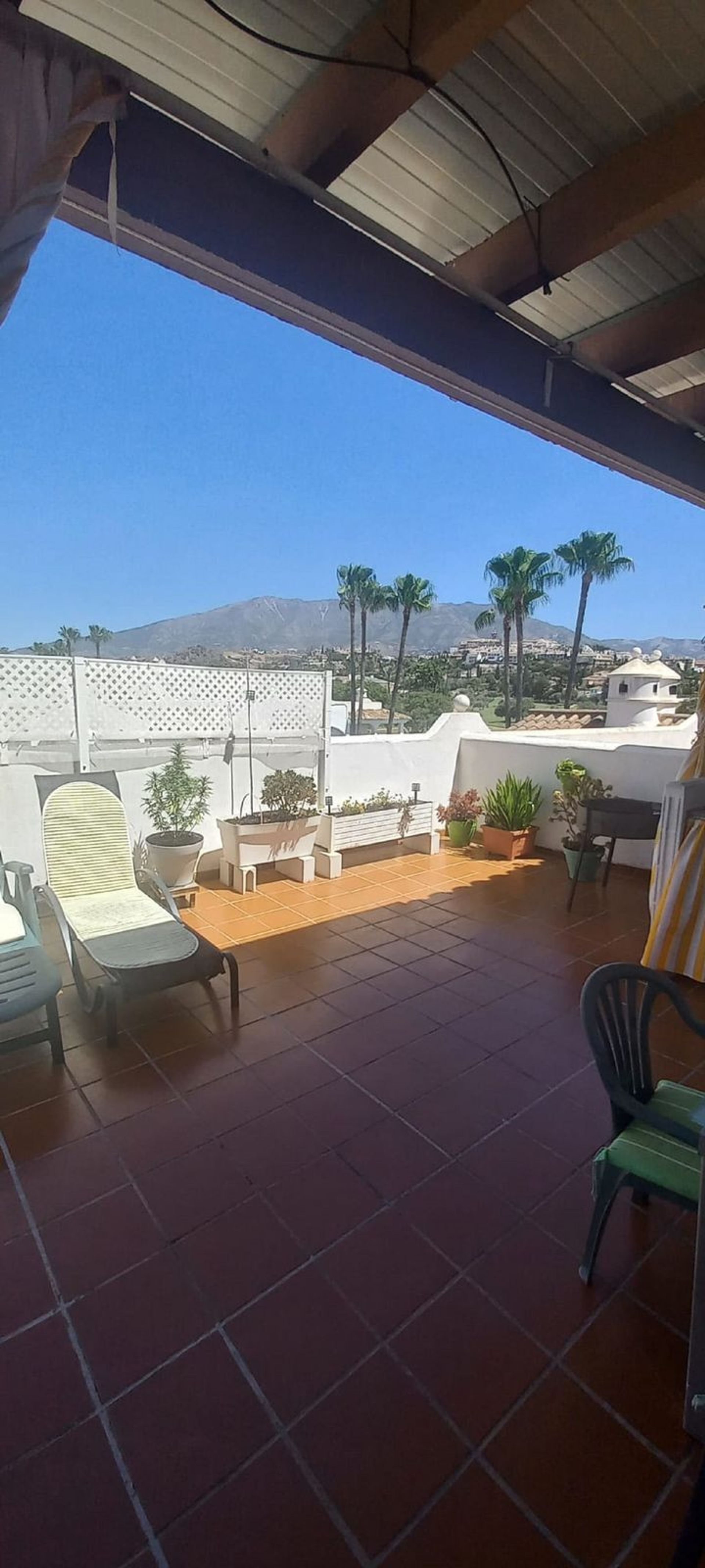 קוֹנדוֹמִינִיוֹן ב Las Lagunas de Mijas, Andalucía 12365630