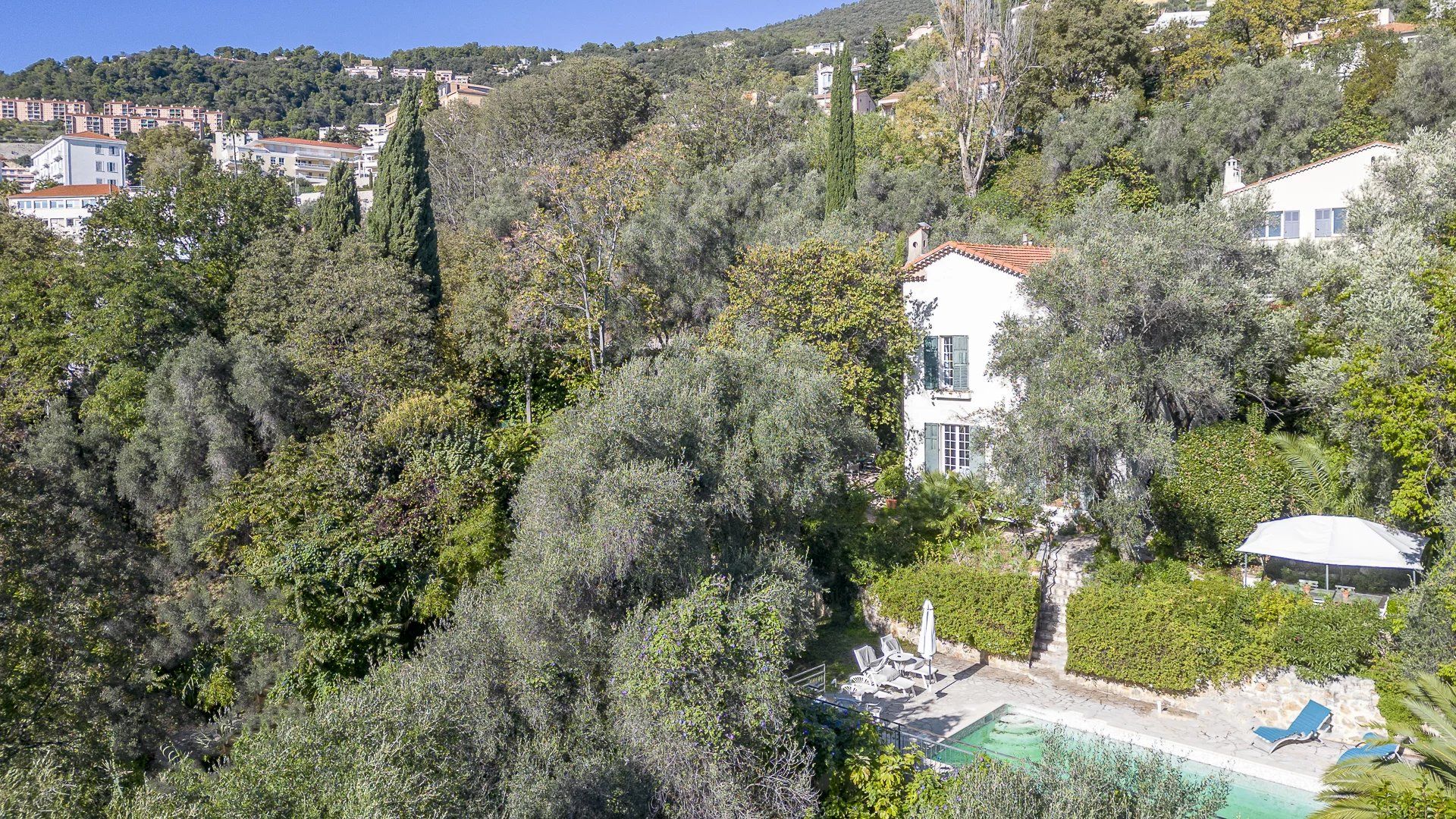 casa en Grasse, Provence-Alpes-Côte d'Azur 12365886