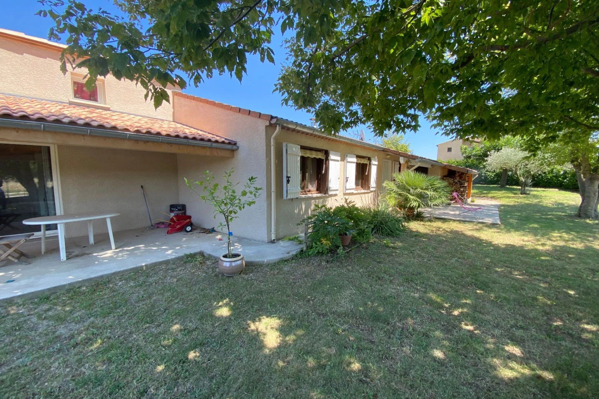 Huis in Bonlieu-sur-Roubion, Auvergne-Rhône-Alpes 12366452