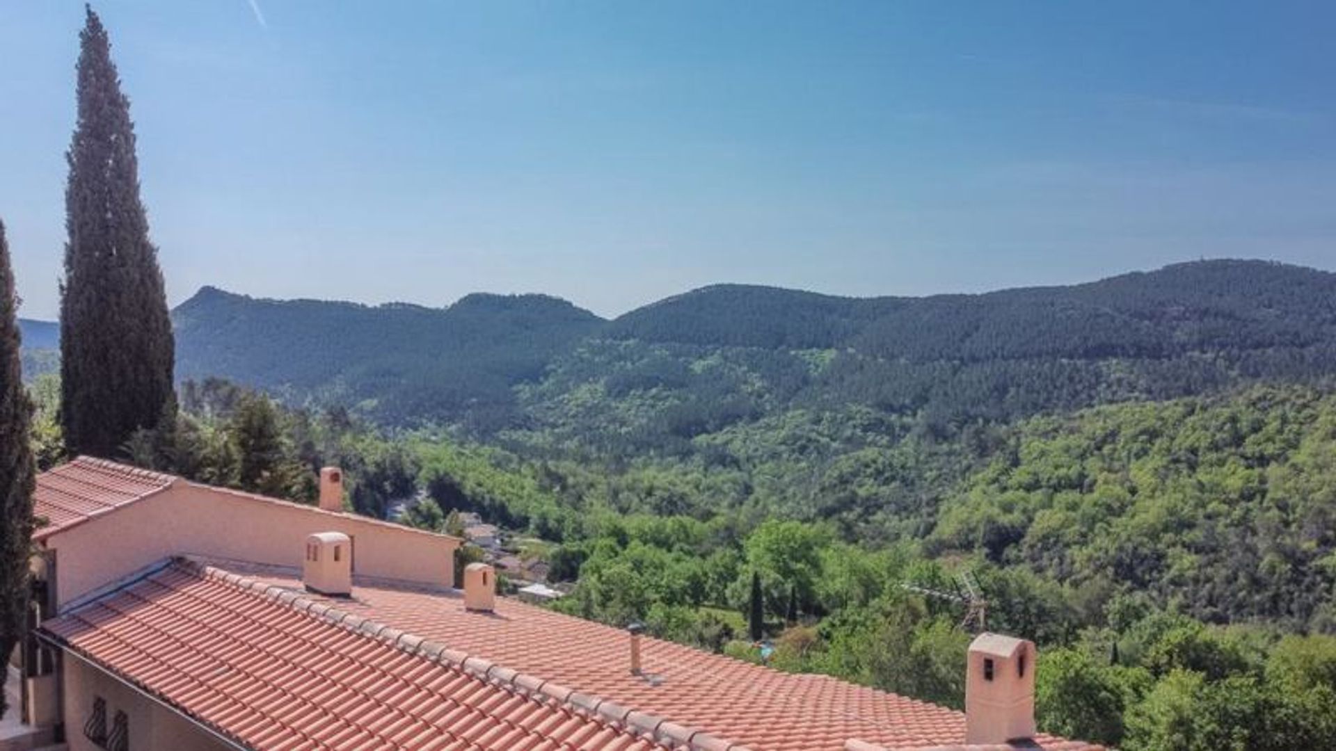 Haus im Bagnols-en-Forêt, Provence-Alpes-Côte d'Azur 12368104