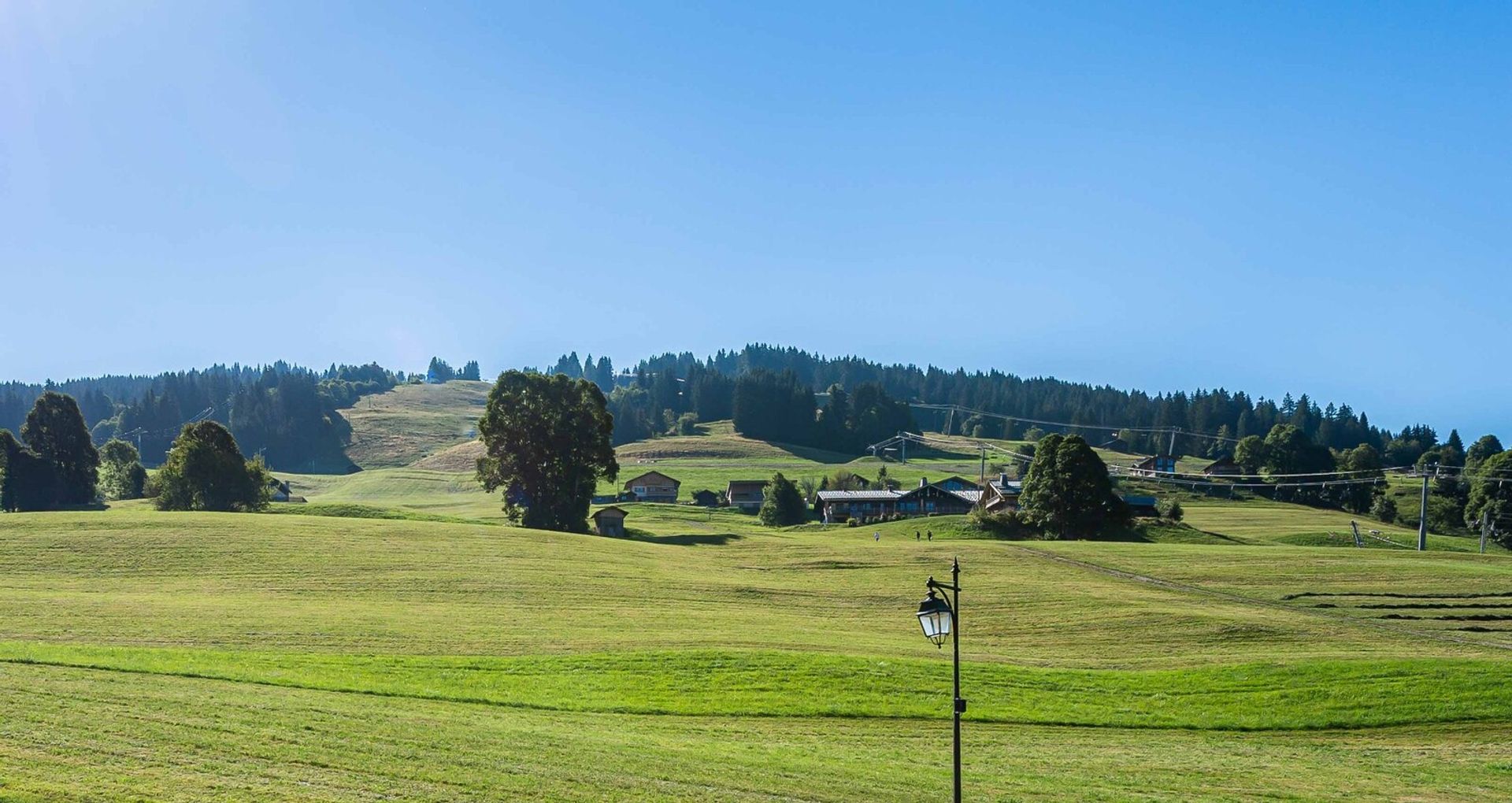 सम्मिलित में Albertville, Auvergne-Rhône-Alpes 12368792