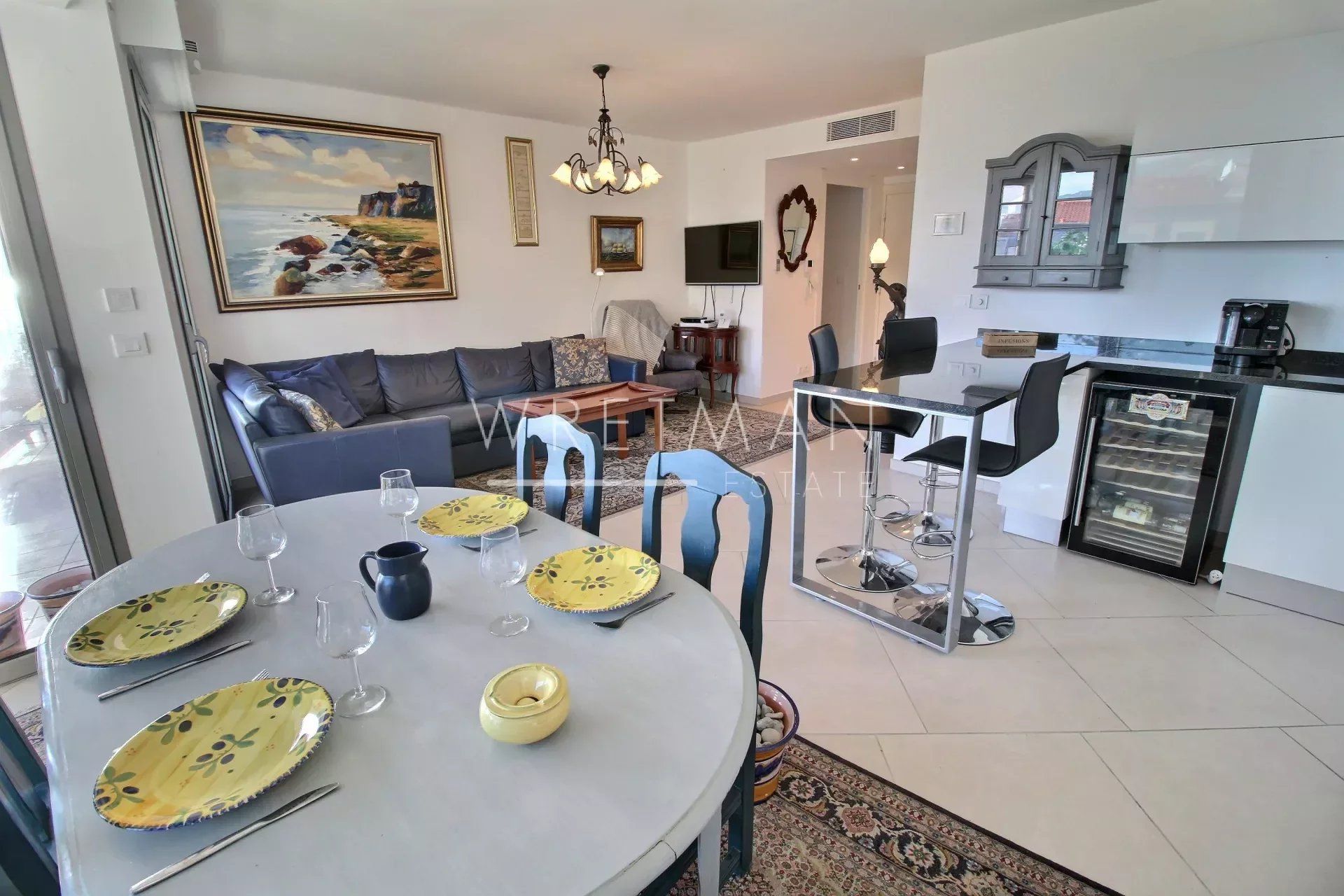 Condominium in Saint-Zacharie, Provence-Alpes-Cote d'Azur 12369060