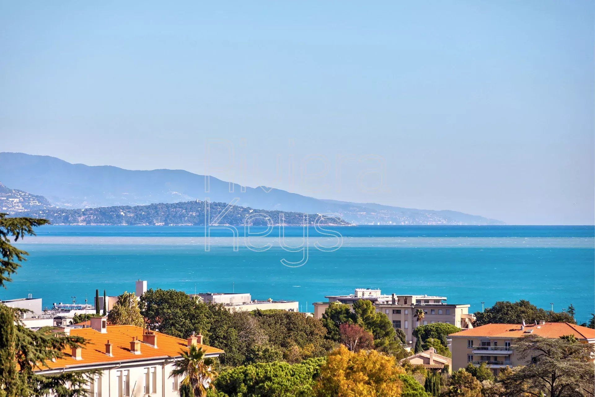 Condominio nel Antibes, Alpes-Maritimes 12369177