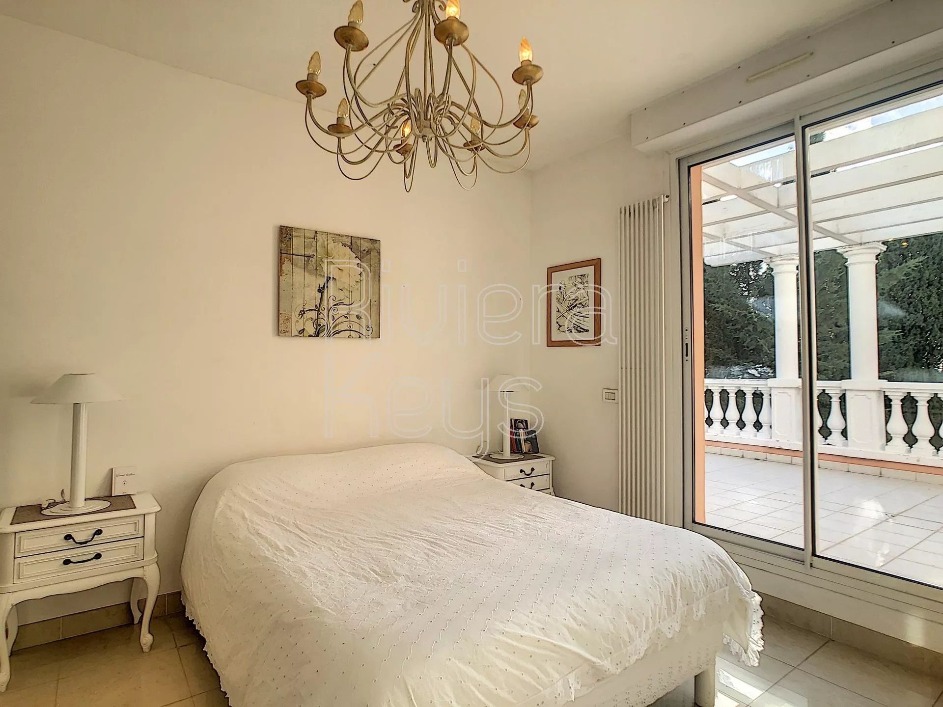 Haus im Cagnes-sur-Mer, Alpes-Maritimes 12369178