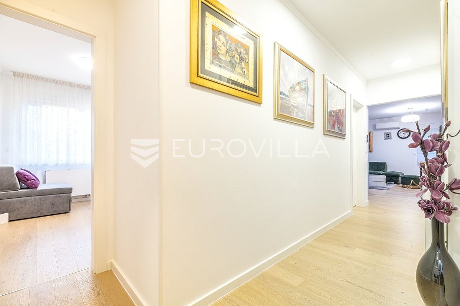 Condominium dans Jankomir, Zagreb, Grad 12369297