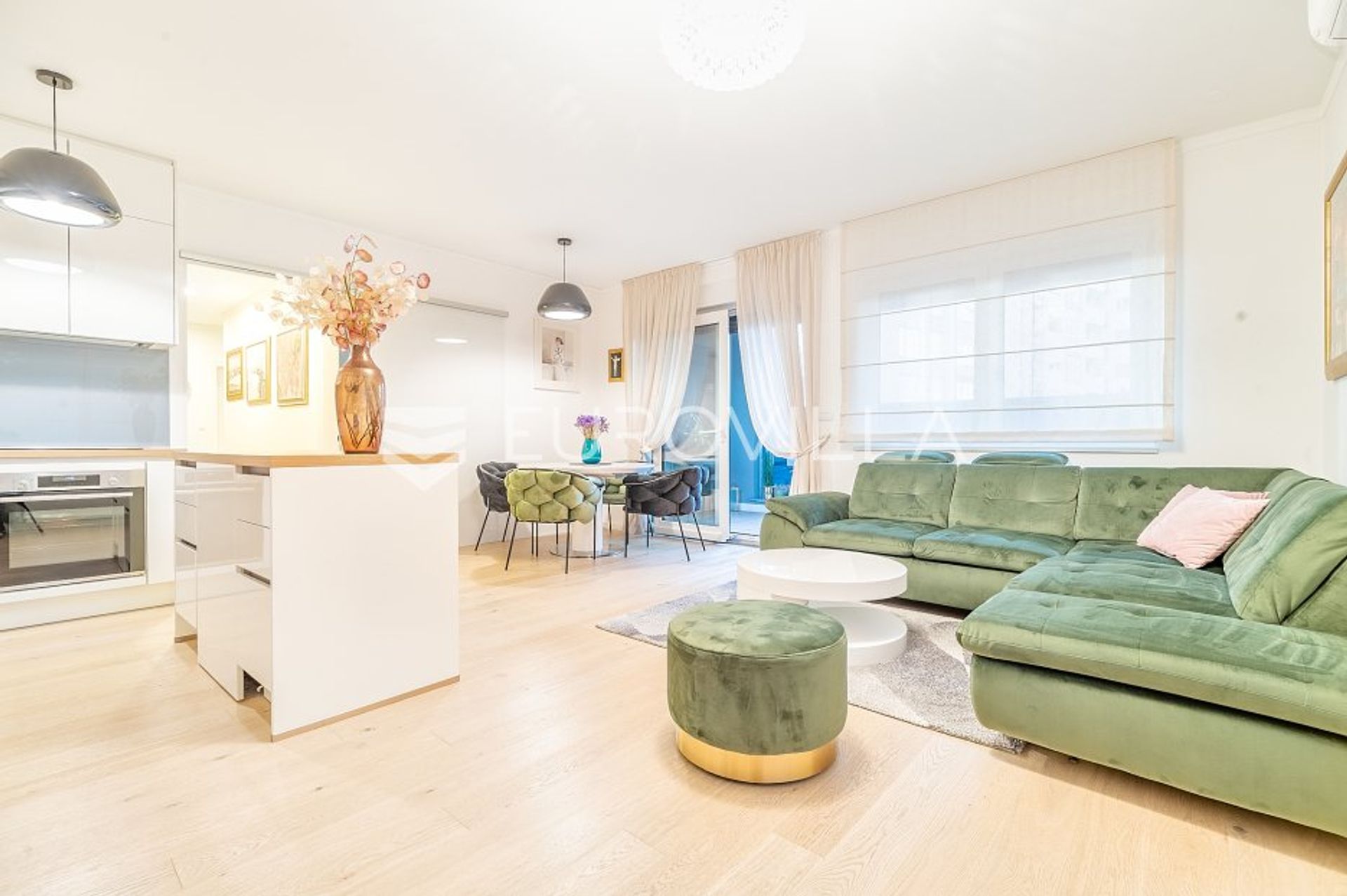 Condominio nel Jankomir, Zagreb, Grad 12369297