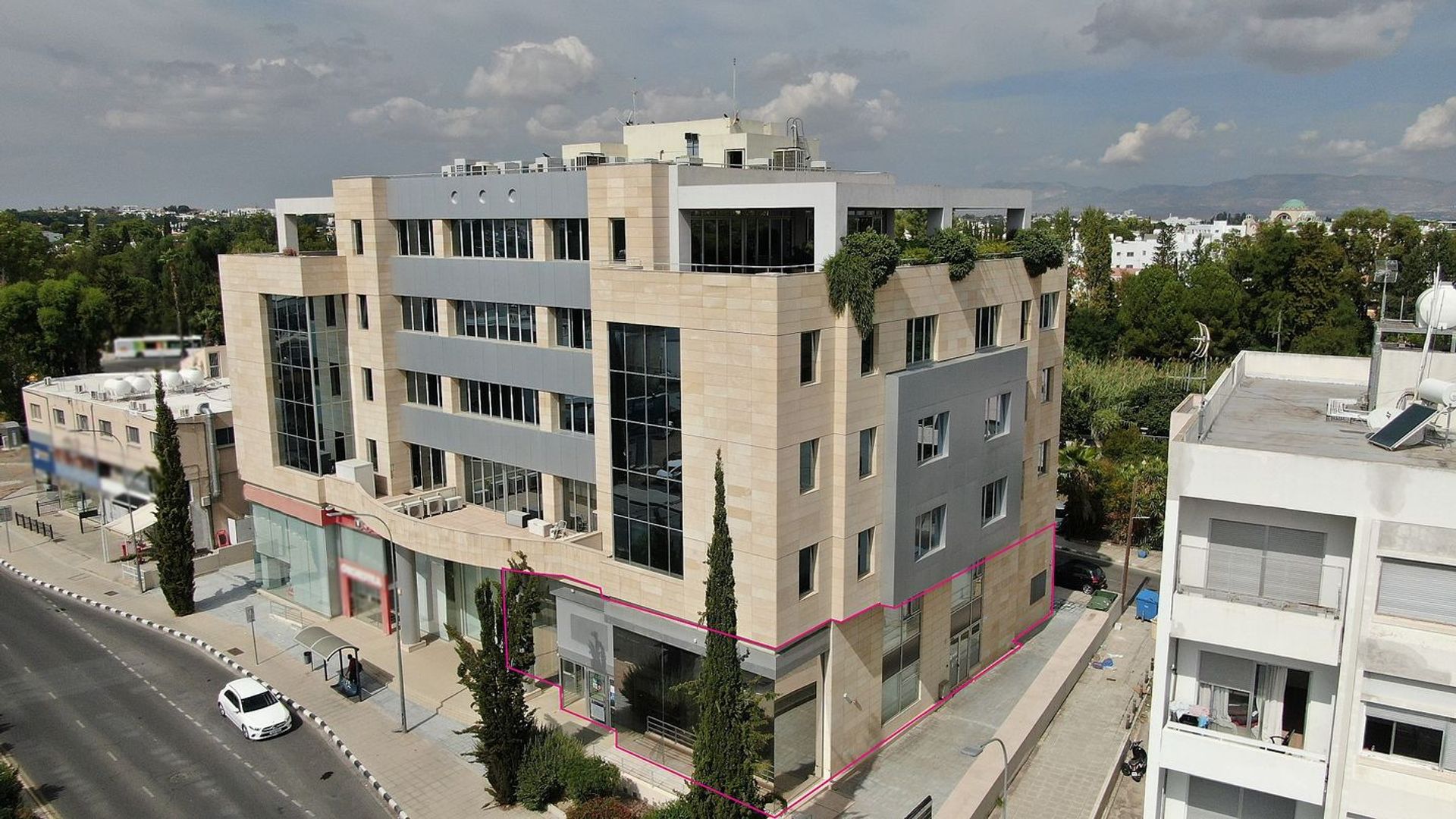 Розничная торговля в Strovolos, Nicosia 12370337