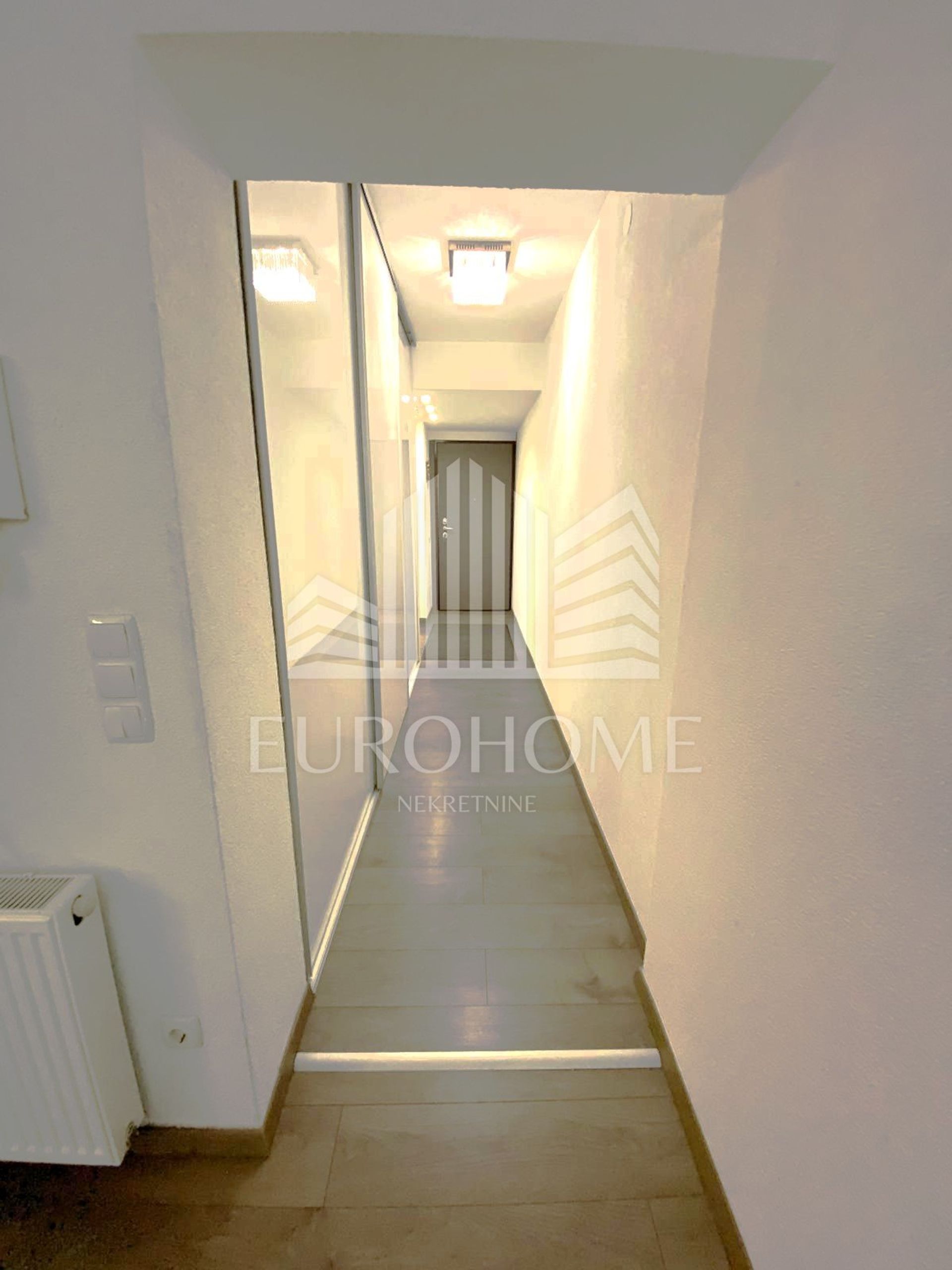 Condominio en Zagreb, City of Zagreb 12370448