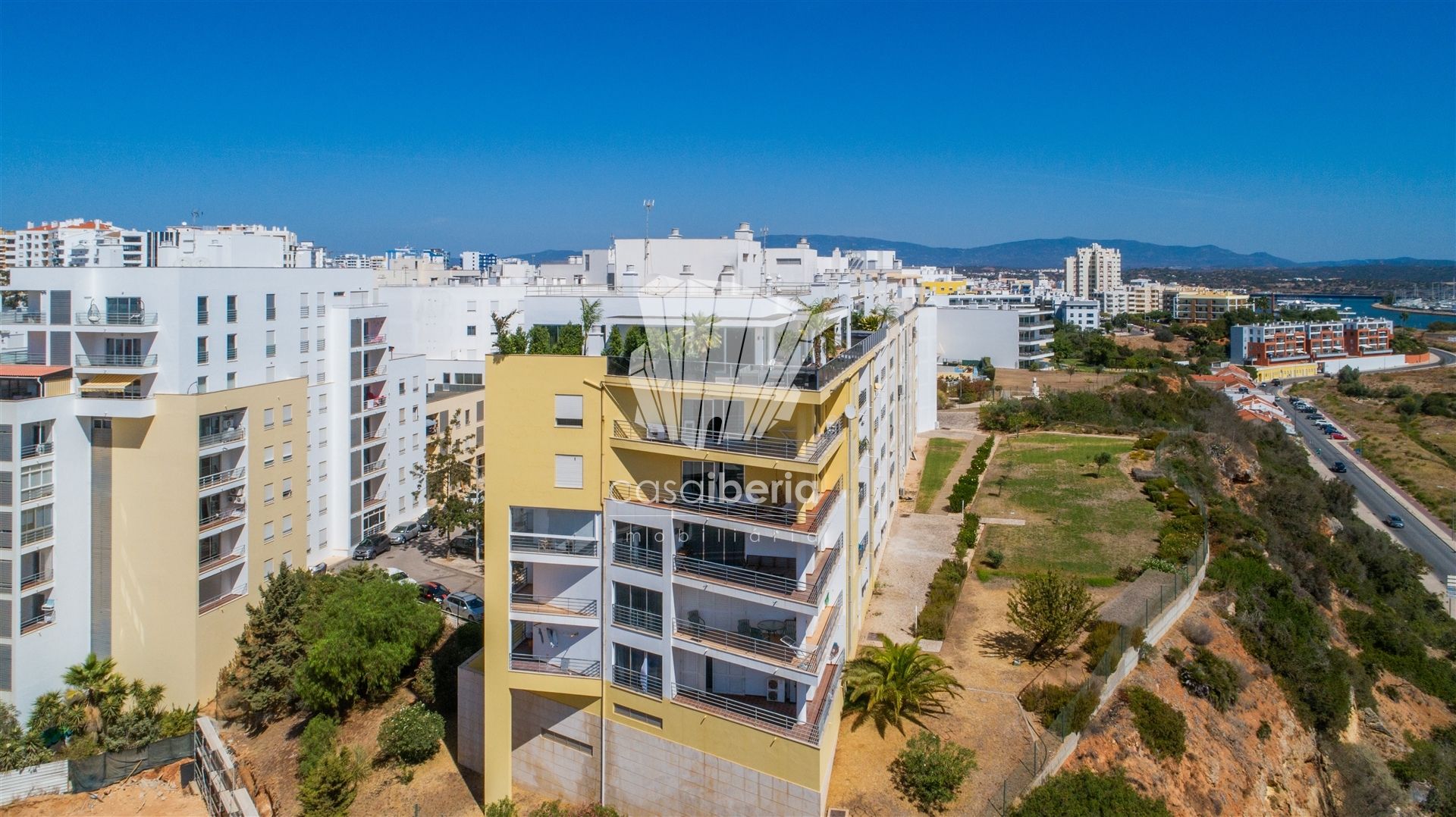 Condominium in Portimão, Faro District 12371168