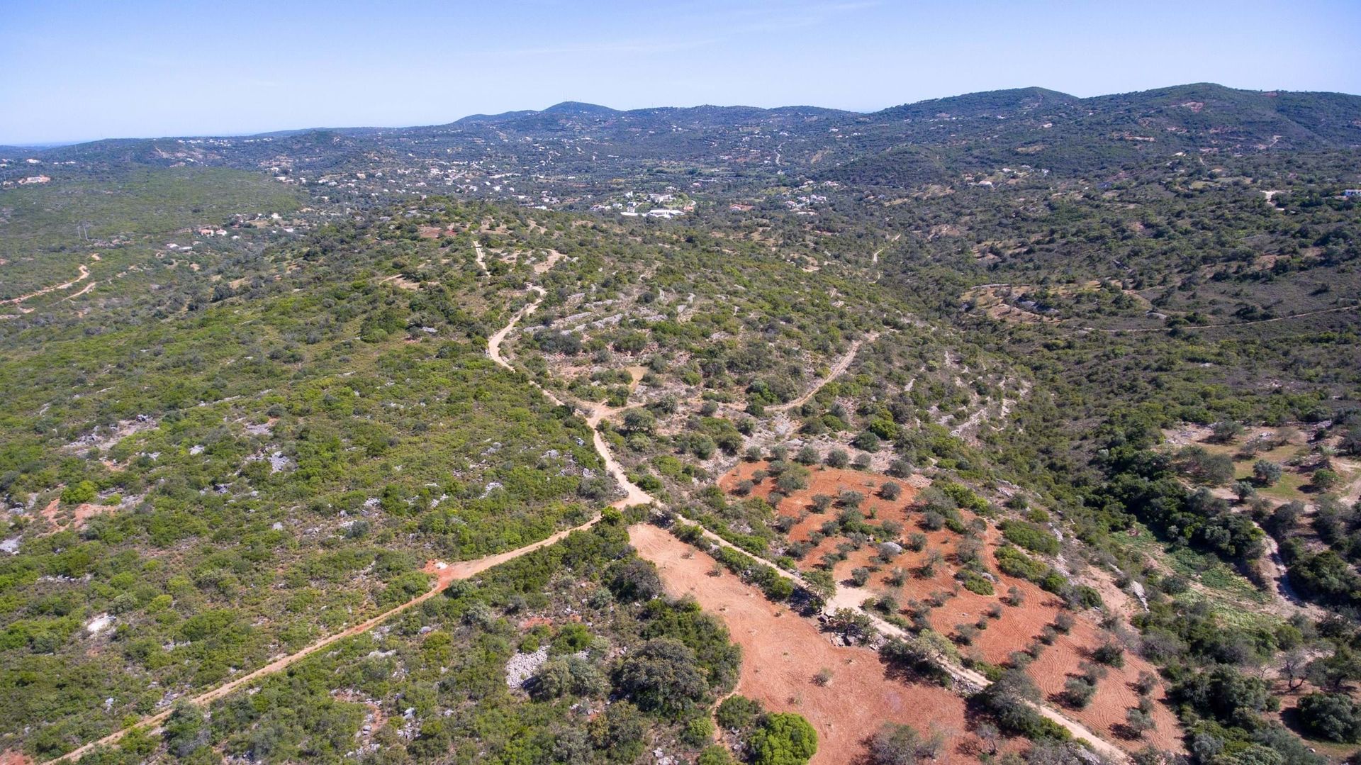 Terra no São Brás de Alportel, Faro District 12371404