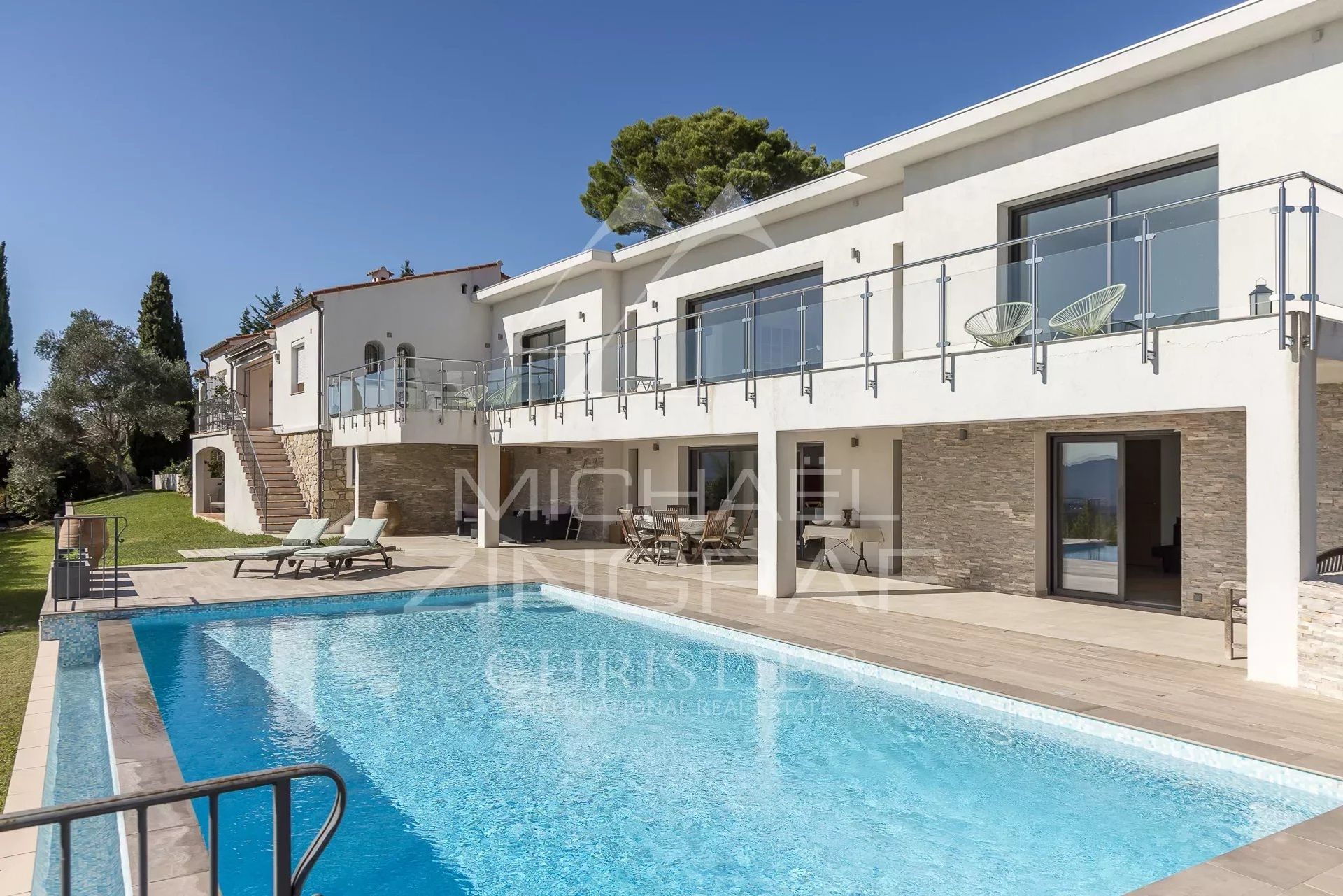 Haus im Mougins, Alpes-Maritimes 12372555