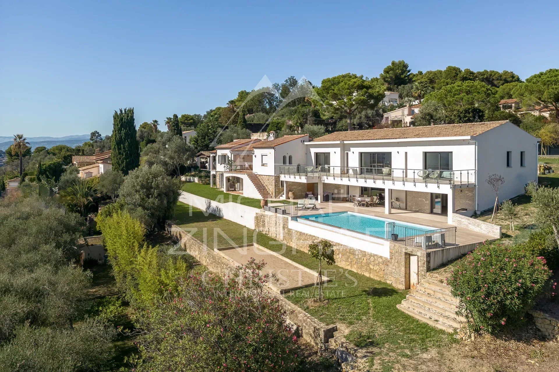 Kediaman dalam Mougins, Alpes-Maritimes 12372555