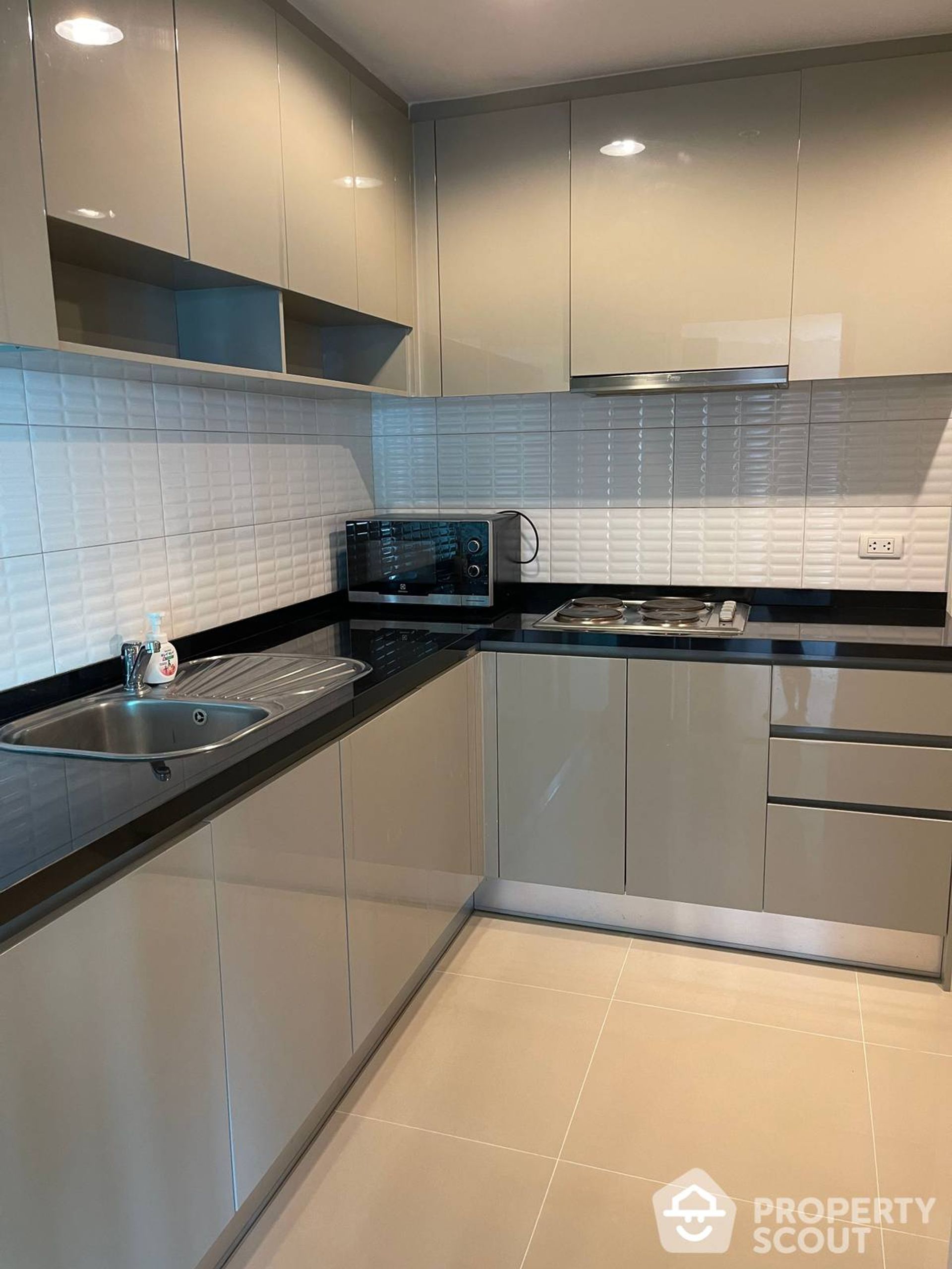 Condominium in , Krung Thep Maha Nakhon 12373344