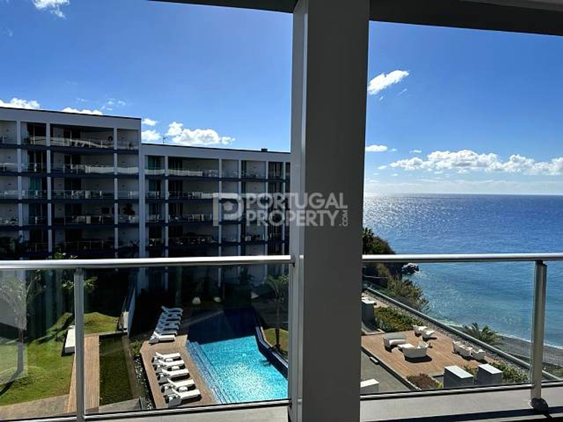 Condominium in Funchal, Madeira 12373833