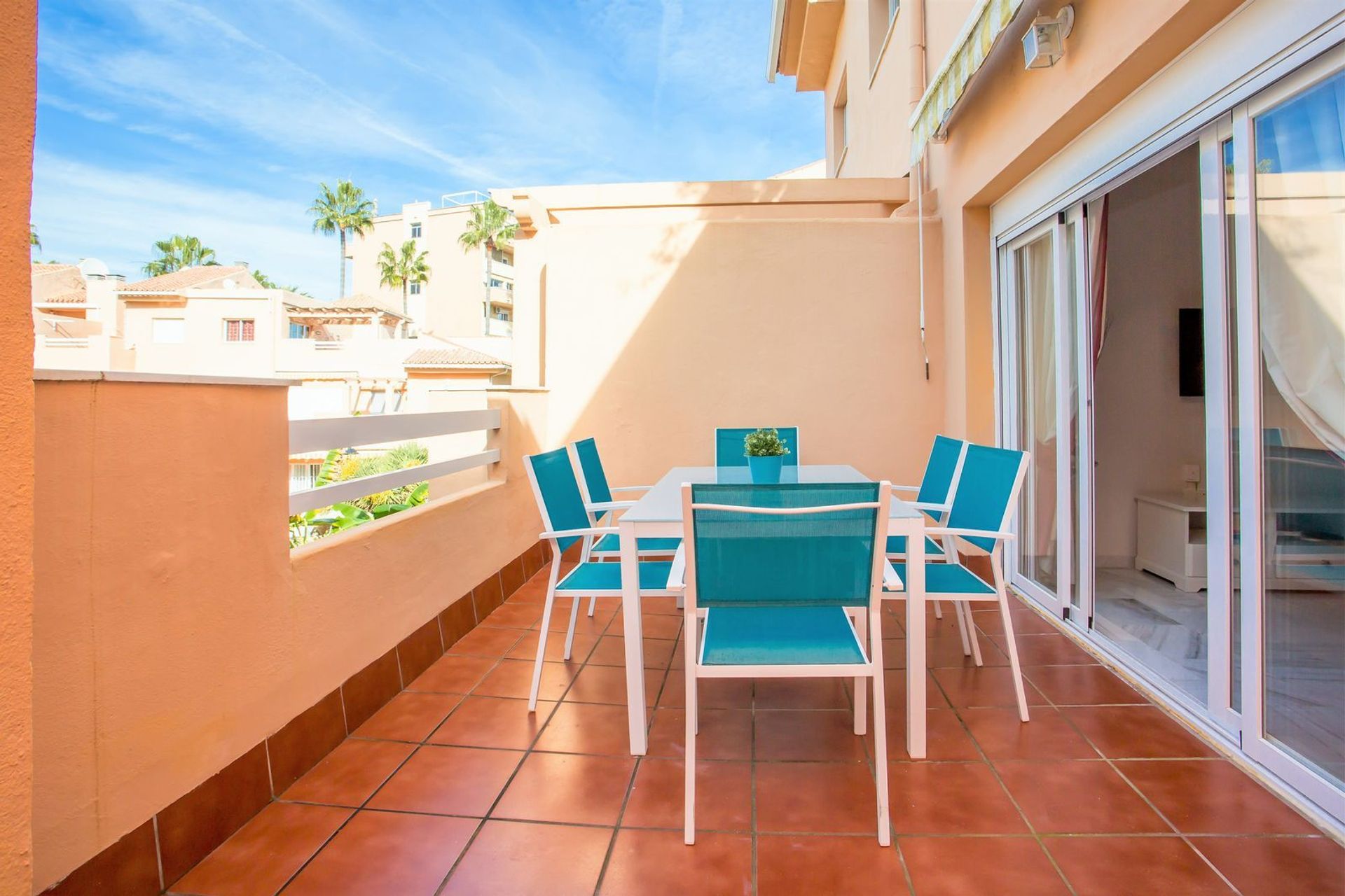 Condominium in Marbella, Andalusië 12373937