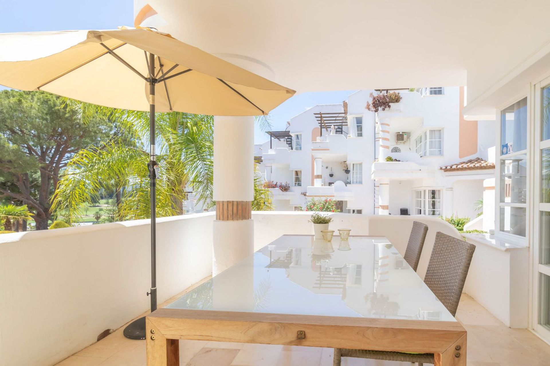 Condominio en Las Lagunas de Mijas, Andalucía 12374332