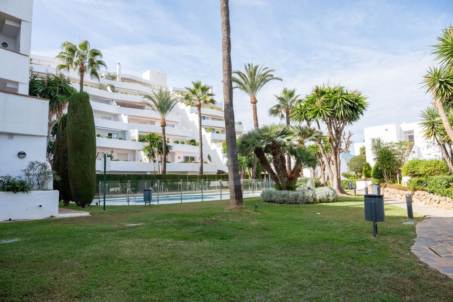 Condominium in Marbella, Andalucía 12374350