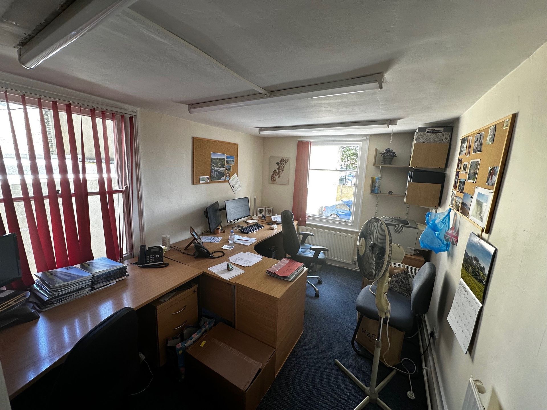 Kantor di , England 12374463