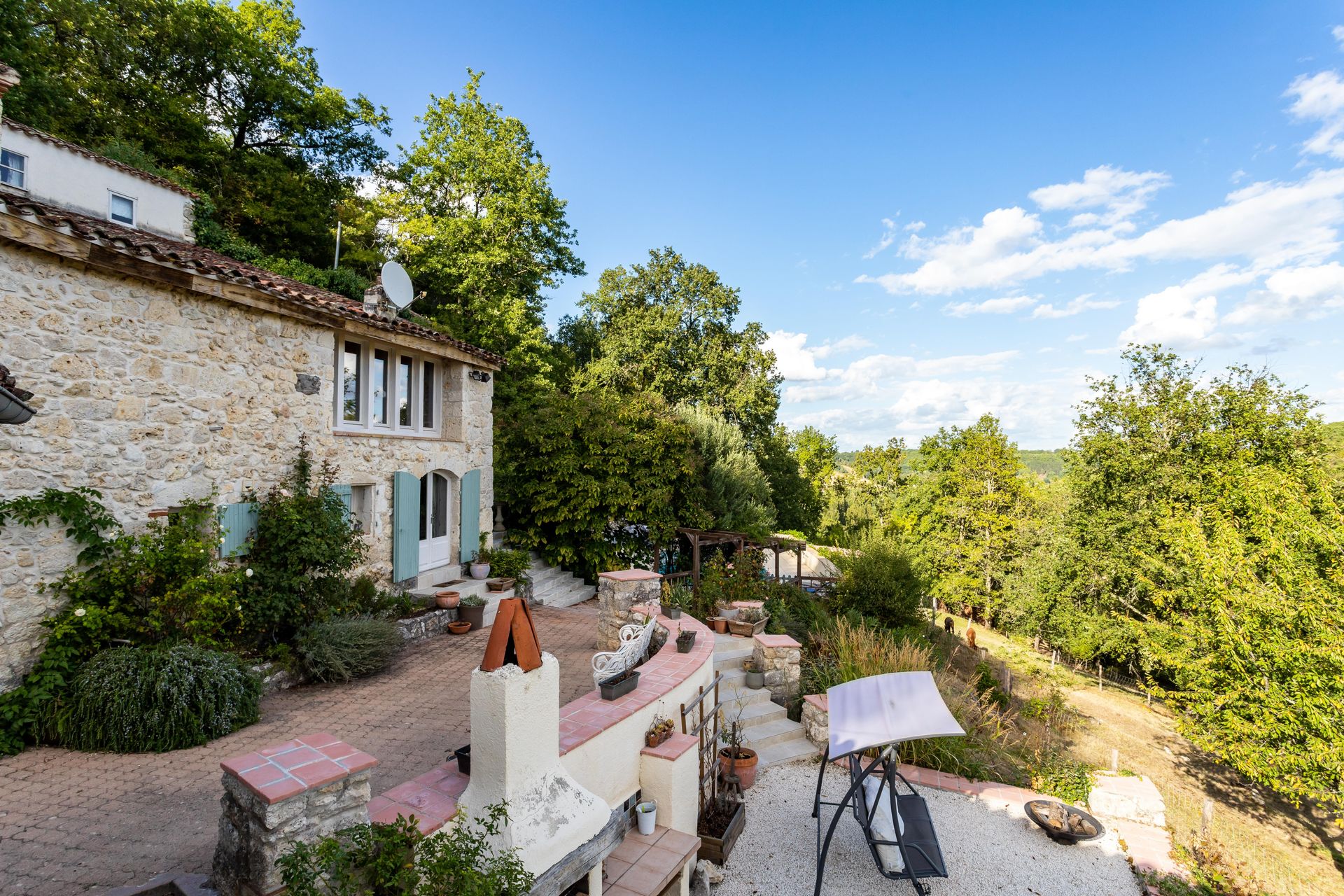 Rumah di Monbalen, Nouvelle-Aquitaine 12374621