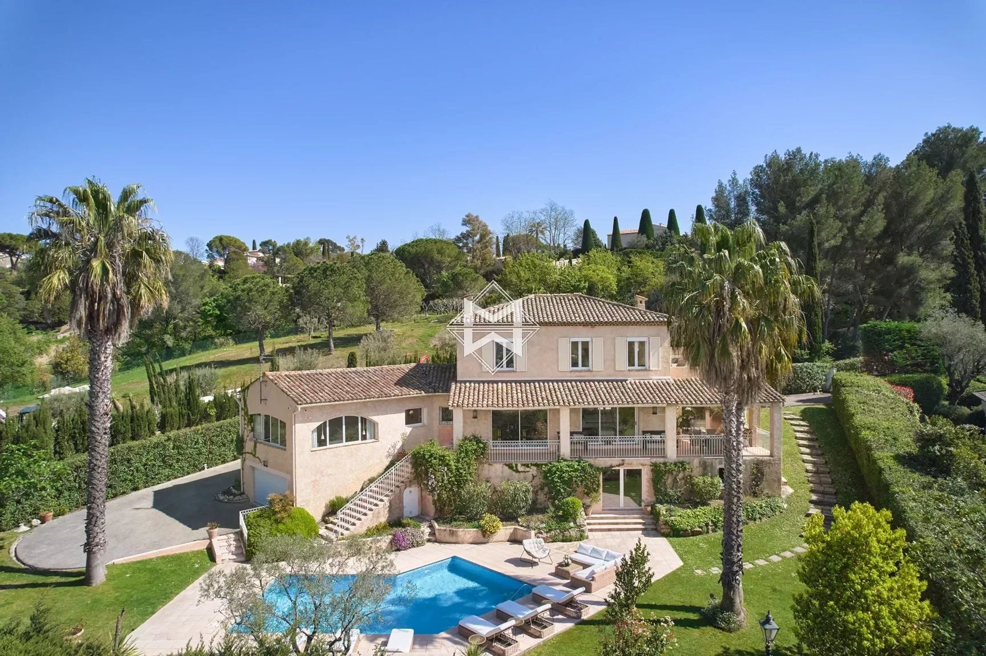 Talo sisään Mougins, Alpes-Maritimes 12374881