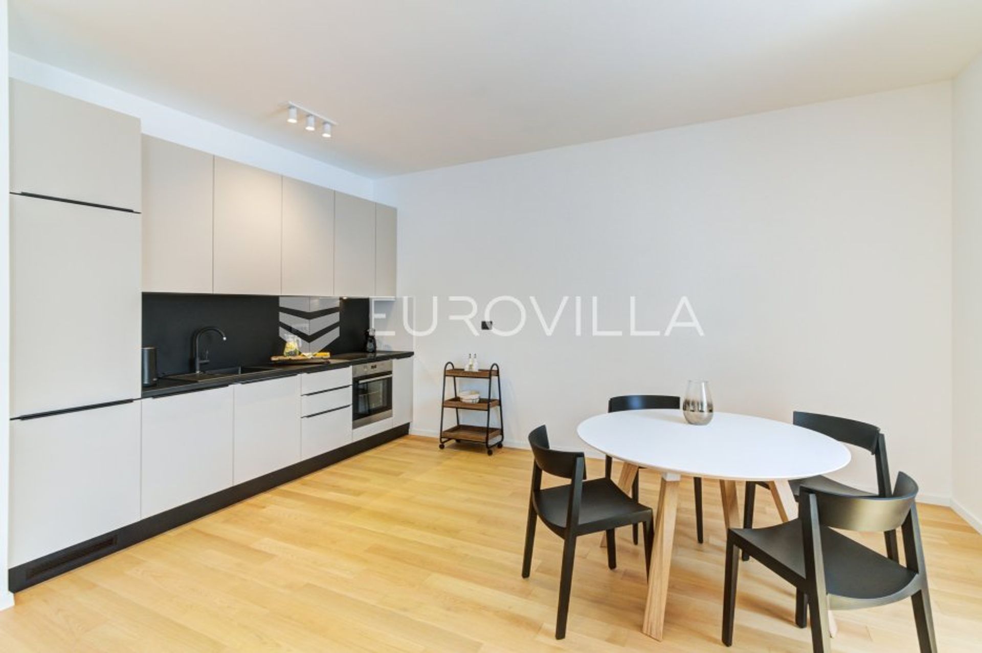 Condominium dans Opatija, Primorsko-Goranska Zupanija 12375290