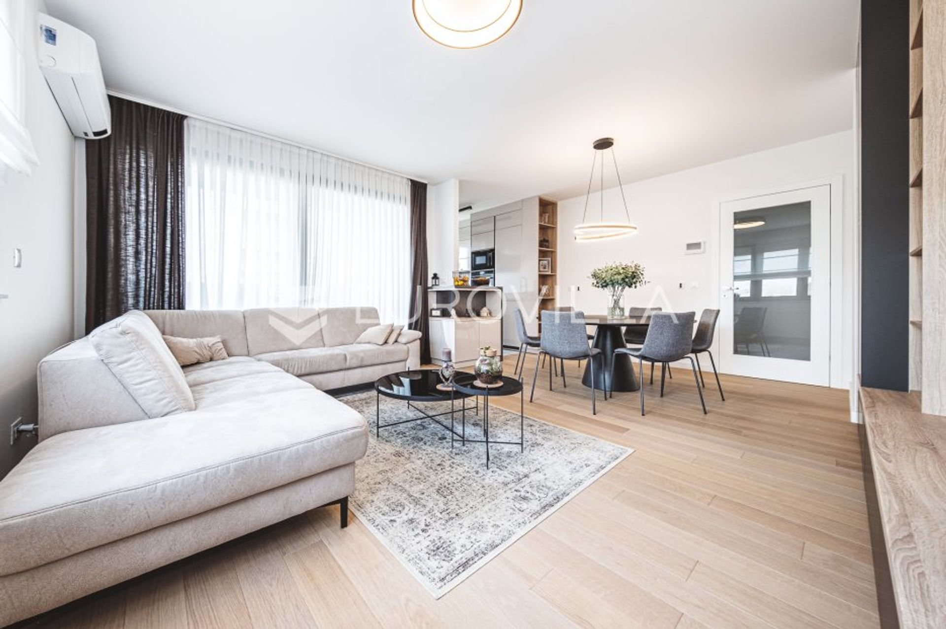 Condominium dans Jankomir, Zagreb, Grad 12375297